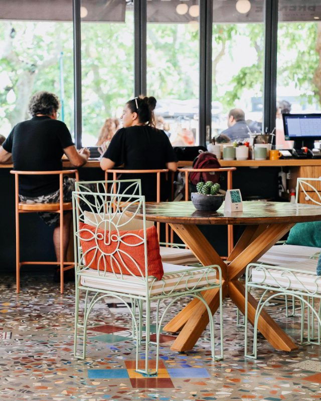 Brekkie Croissant & Cookie