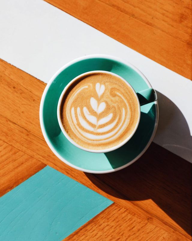 Brekkie Croissant & Cookie