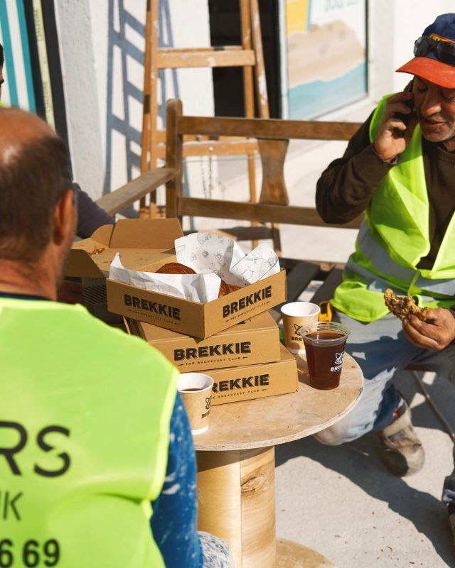 Brekkie Croissant & Cookie
