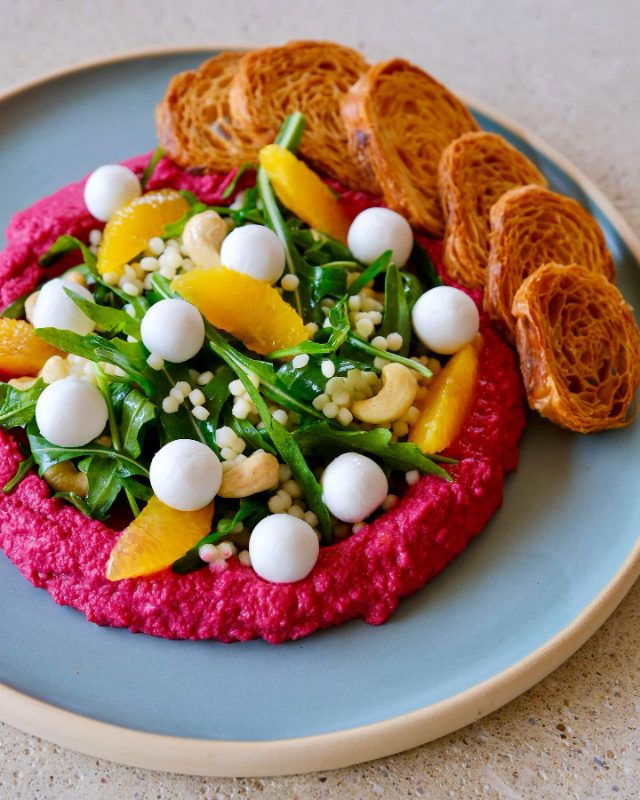 Brekkie Croissant & Cookie