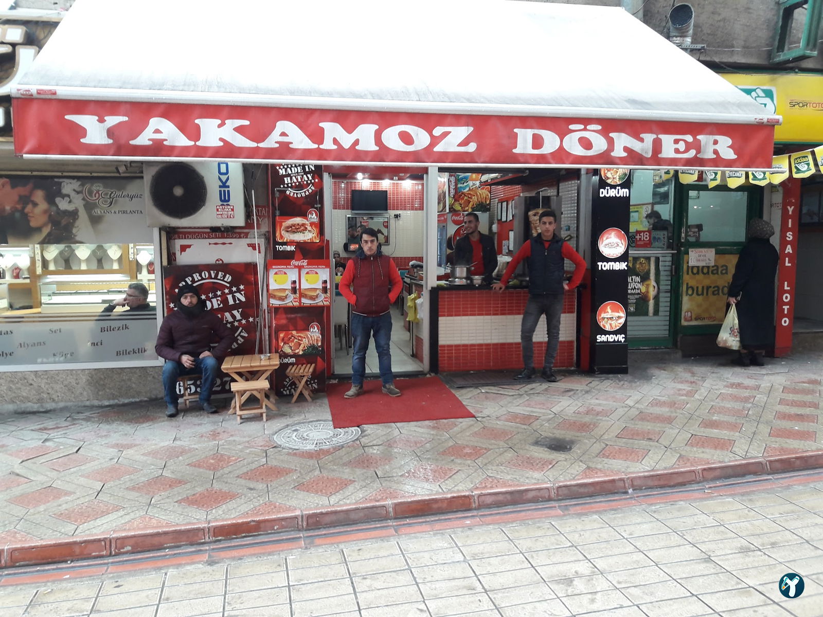 Yakamoz Döner