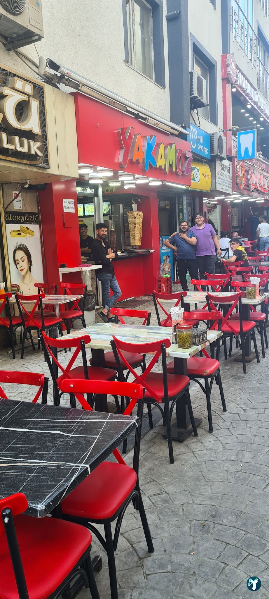 Yakamoz Döner