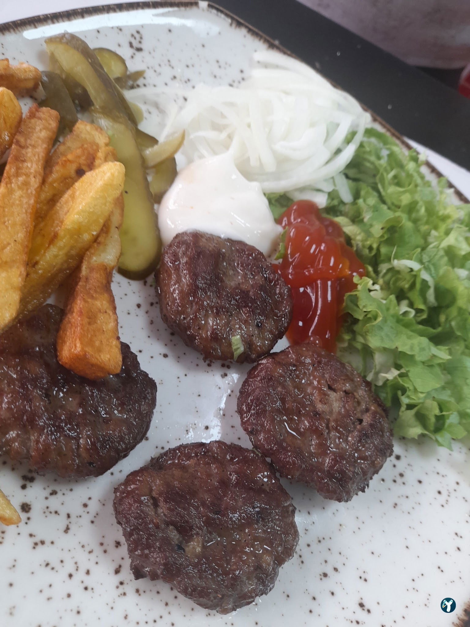 Yakamoz Döner
