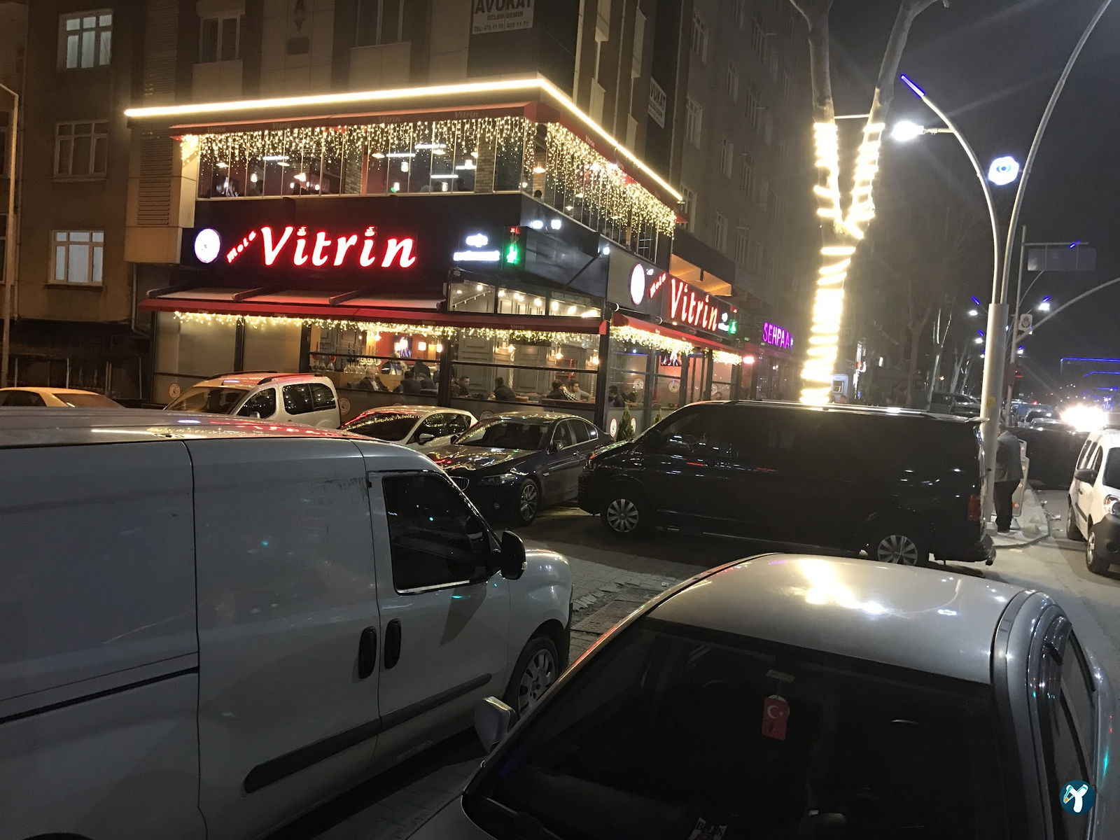 Mola Vitrin