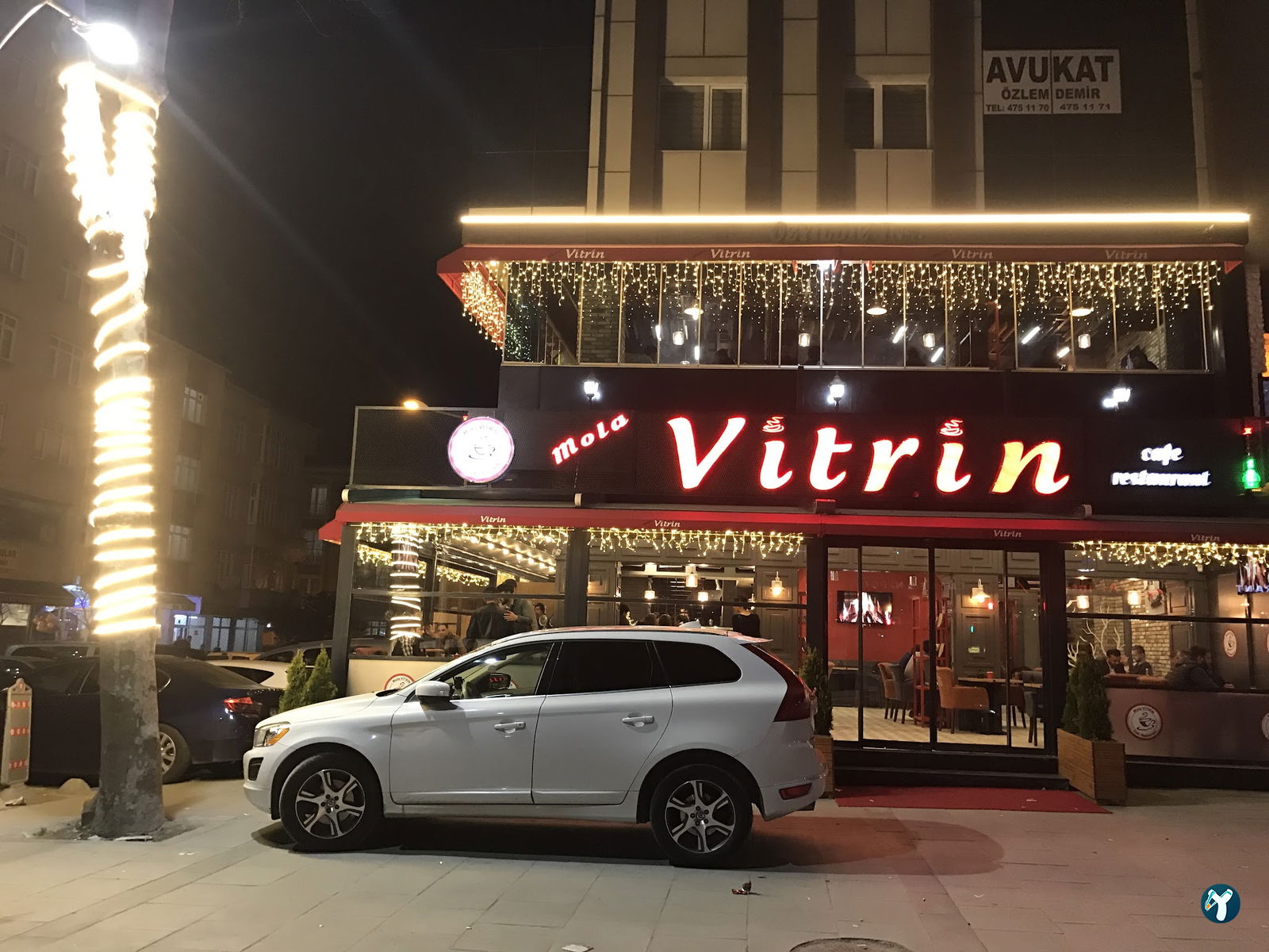 Mola Vitrin