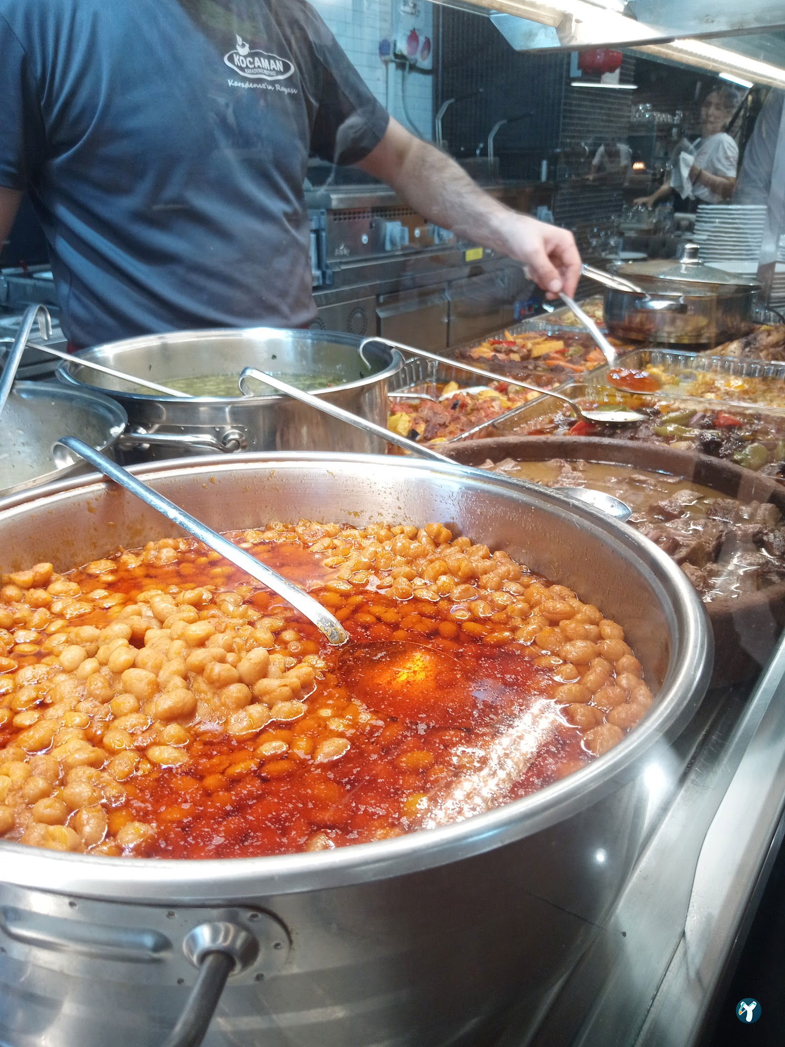 Kocaman Karadeniz Restaurant Kuru Fasülye Trabzon Döneri Pide Kahvaltı Kuymak