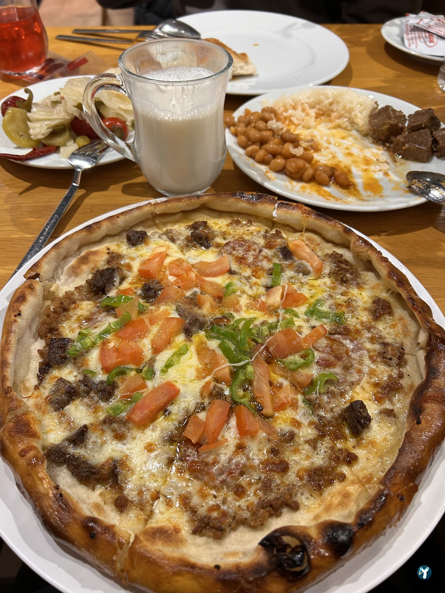 Kocaman Karadeniz Restaurant Kuru Fasülye Trabzon Döneri Pide Kahvaltı Kuymak
