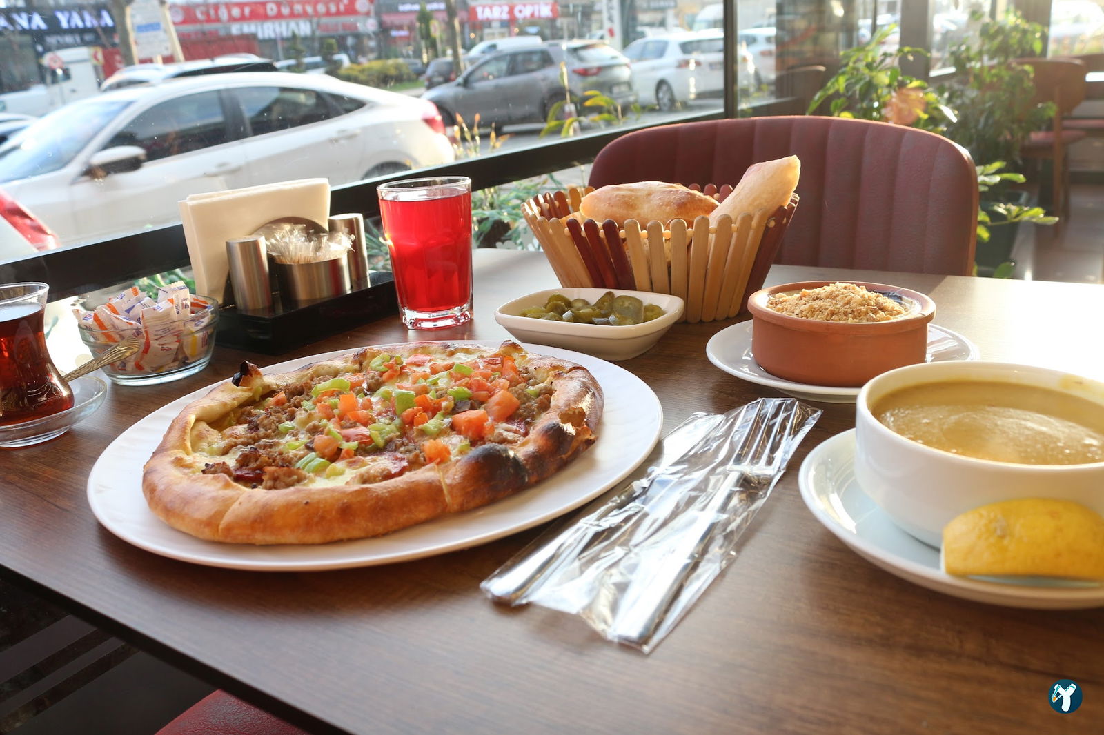 Kocaman Karadeniz Restaurant Kuru Fasülye Trabzon Döneri Pide Kahvaltı Kuymak