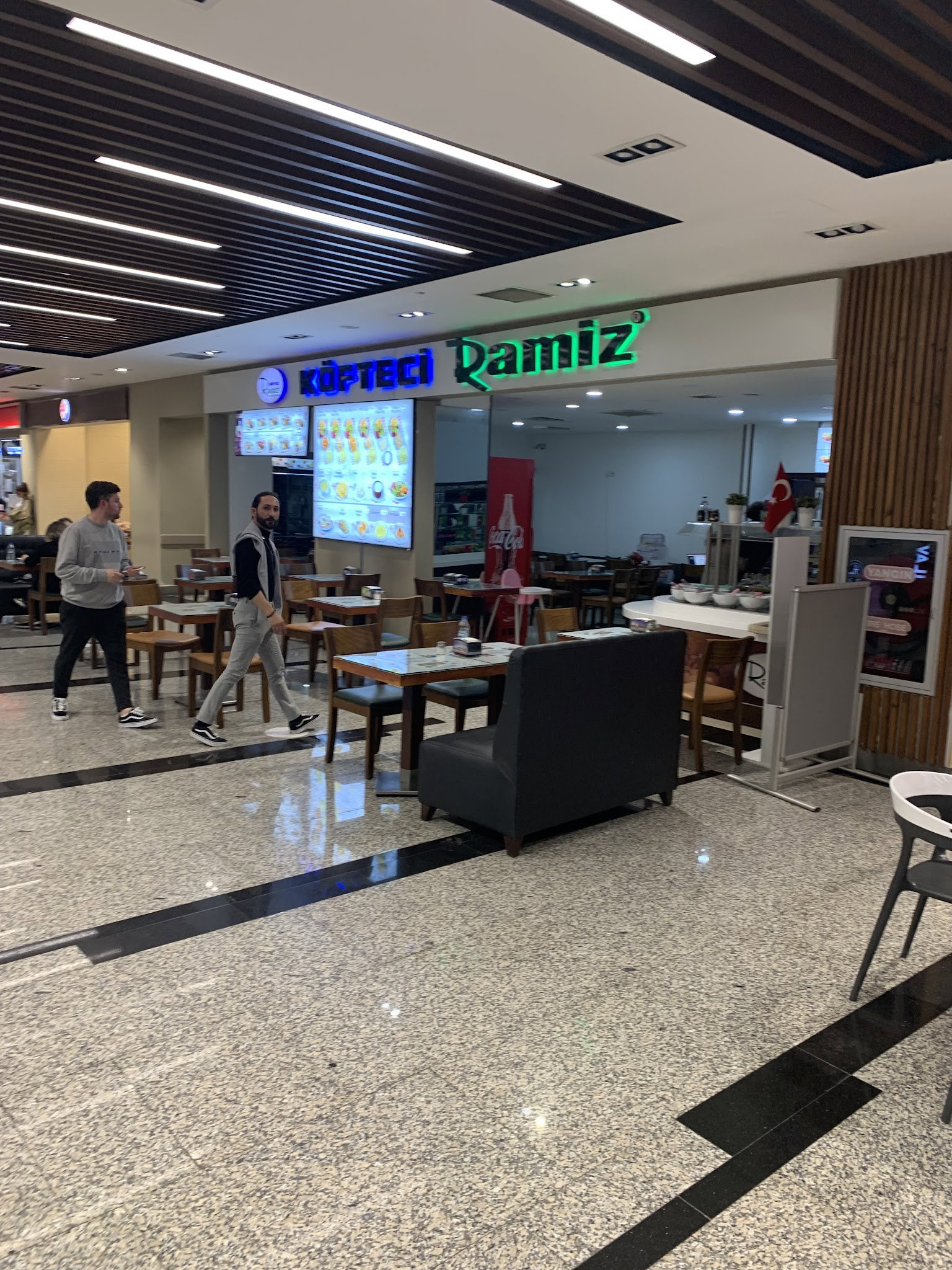 Köfteci Ramiz Dolphin