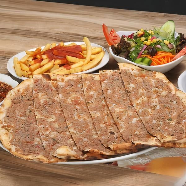 Kıymalı Pide