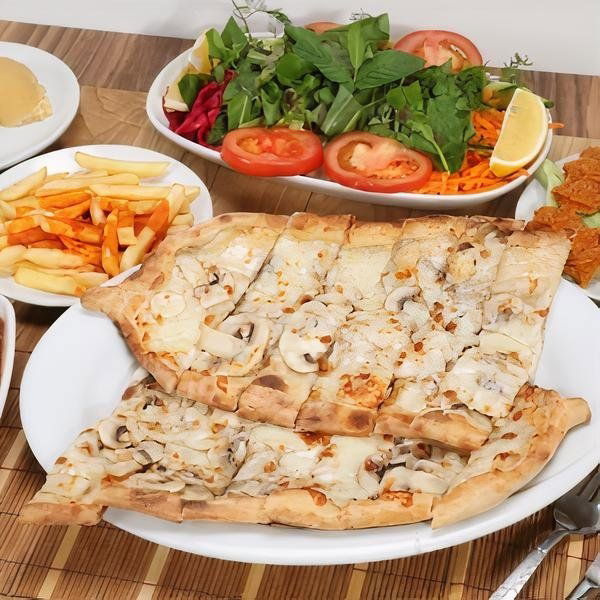Kaşarlı Mantarlı Pide