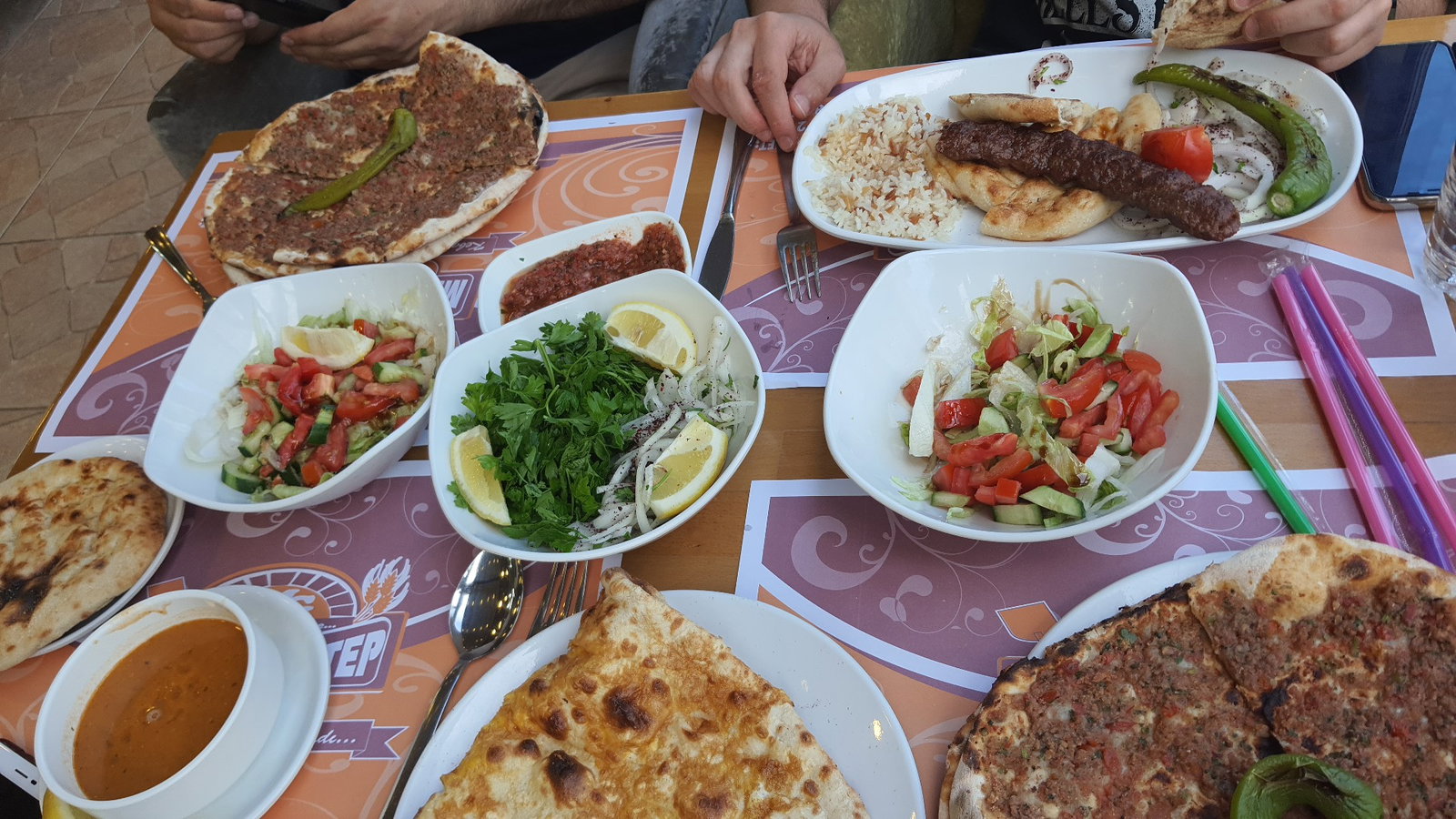Mi̇s Gazi̇antep Pi̇de Ve Kebap Salonu