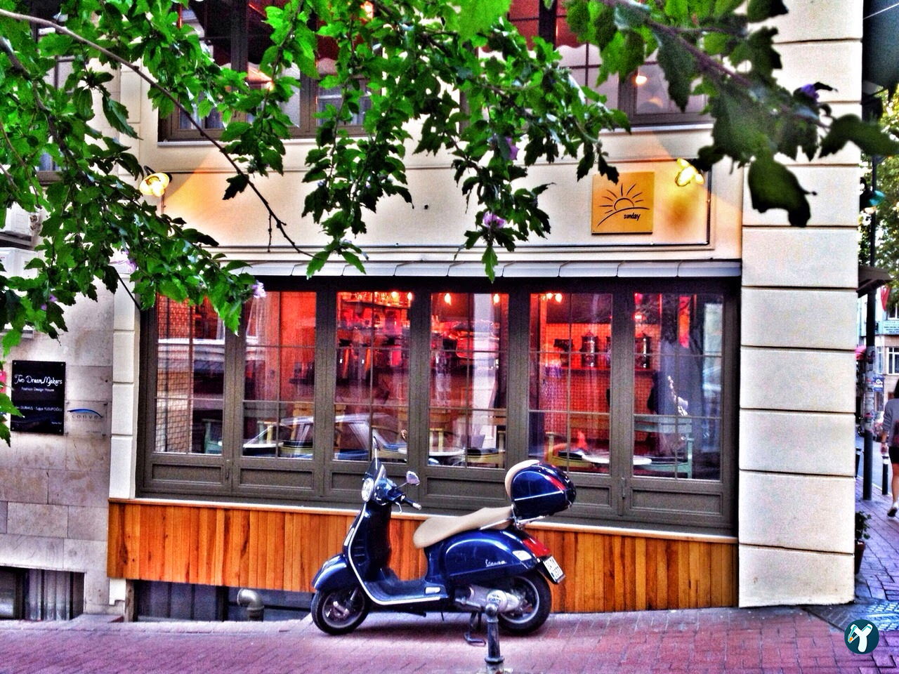 Sunday Coffee Bar