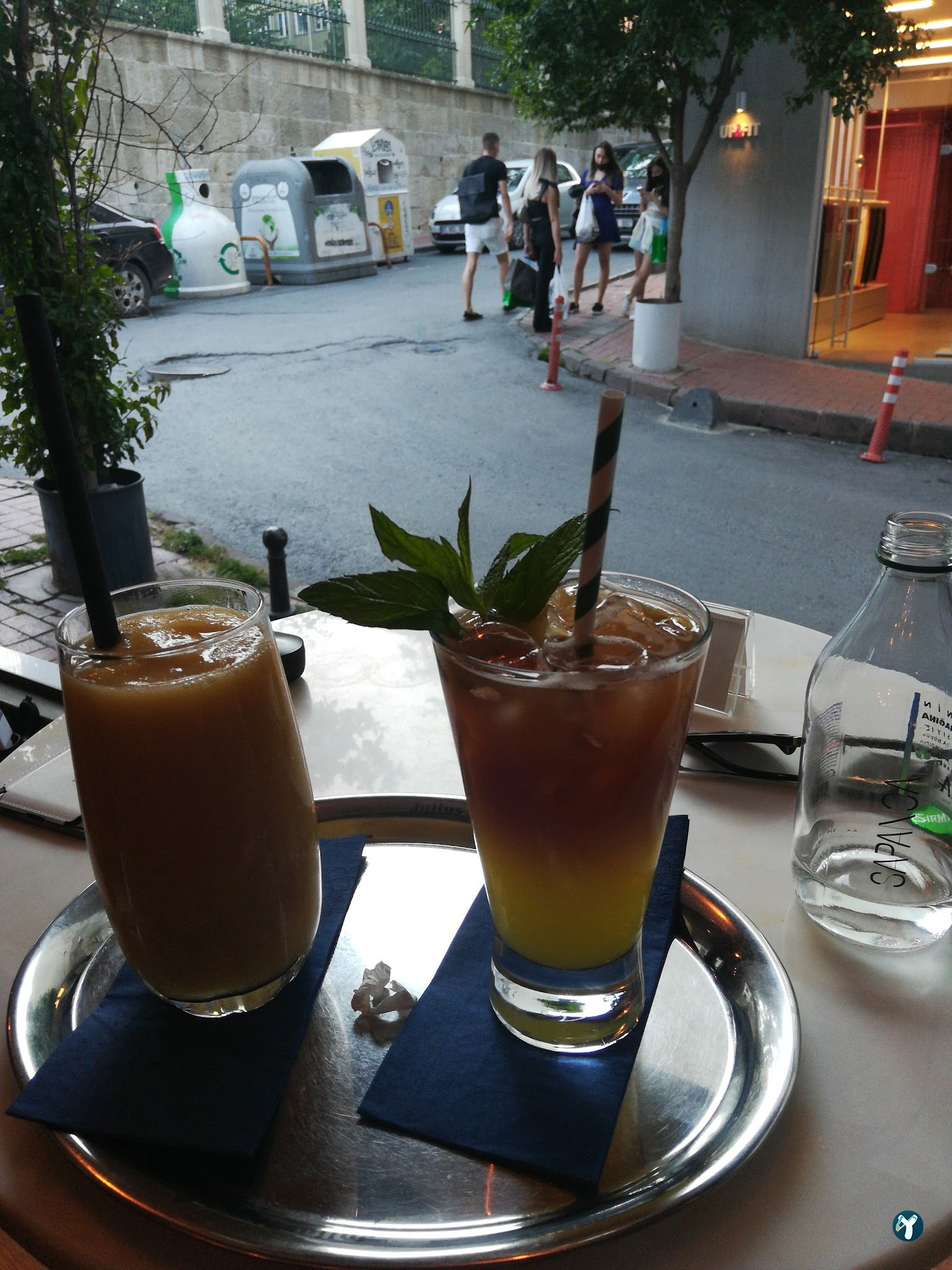 Sunday Coffee Bar