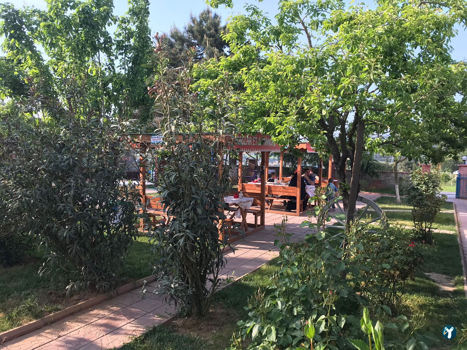 Bağlar Et Mangal Çay Bahçesi