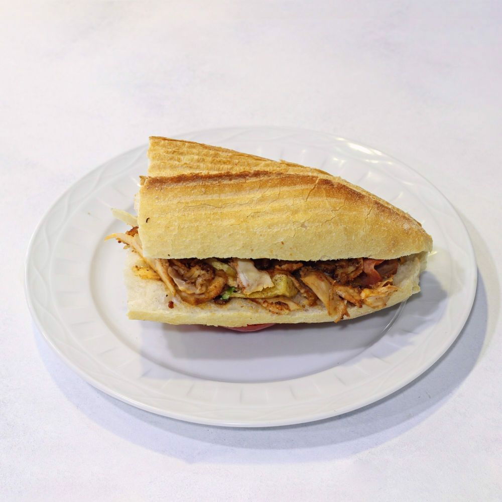 Yarım Ekmek Arası Tavuk