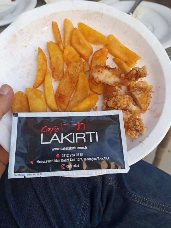 CAFE LAKIRTI