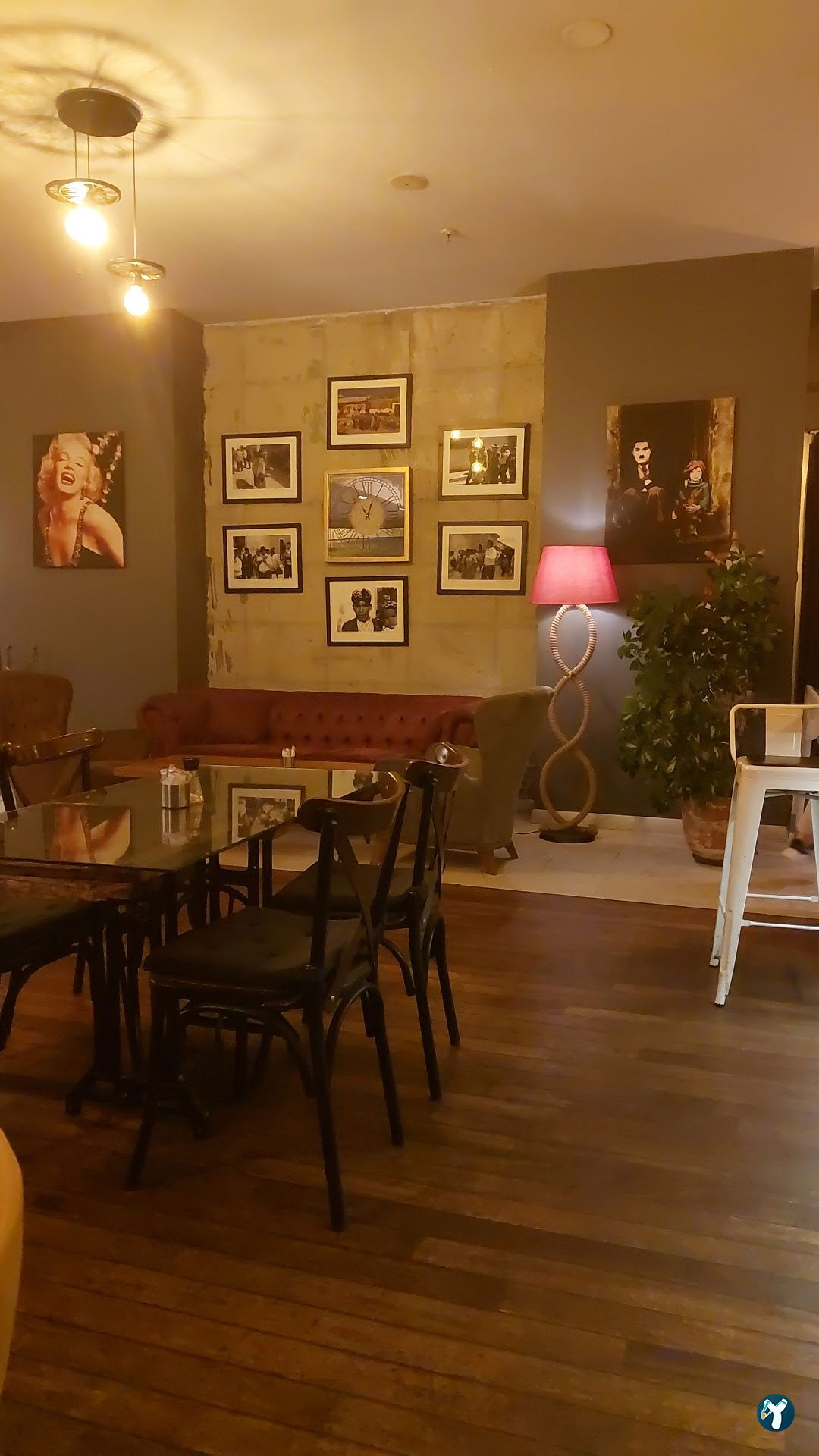 Caffe Bizz