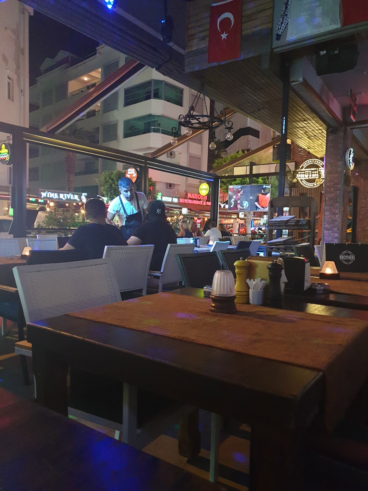 The Brothers House Restaurant