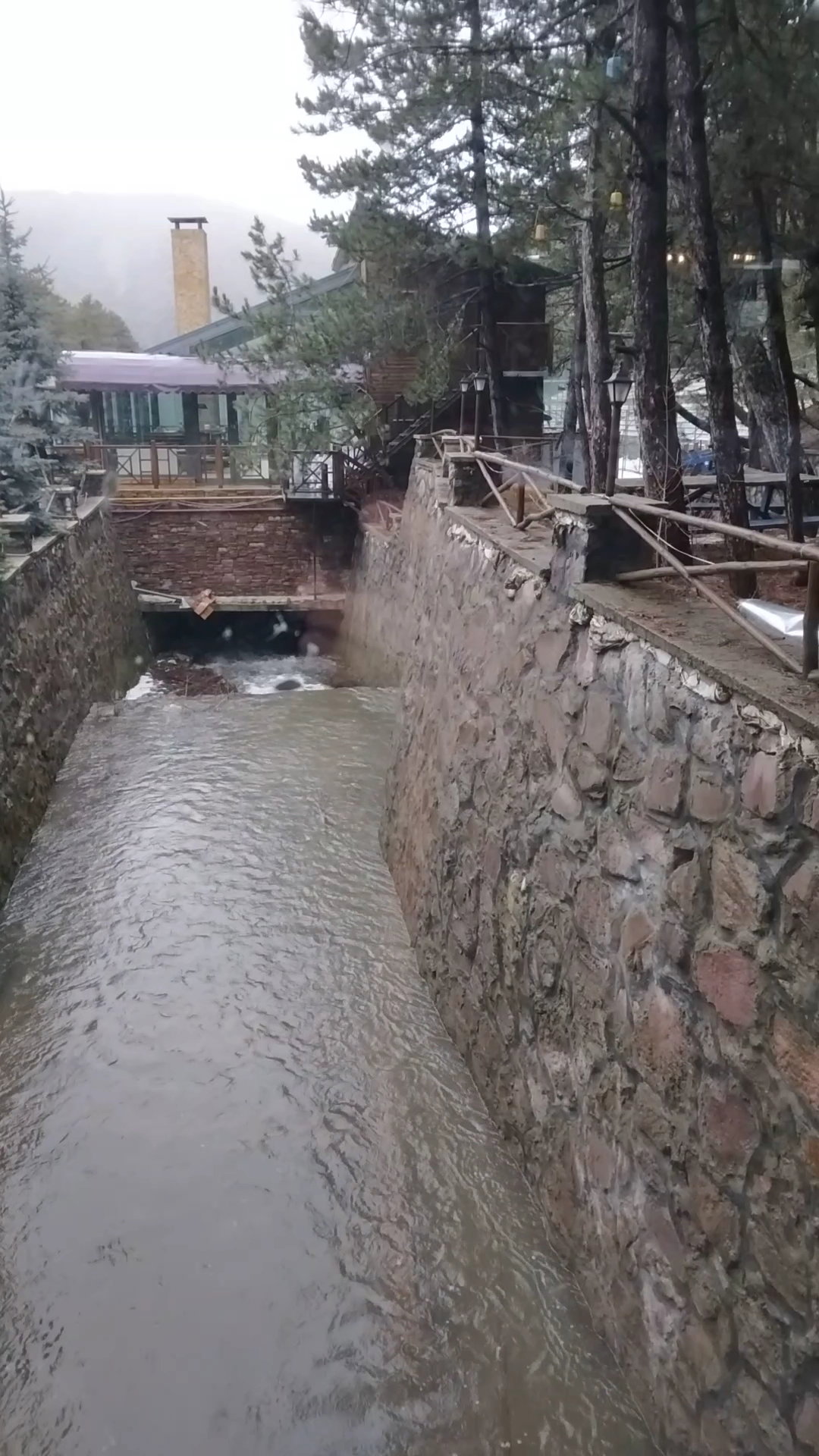 Köfteci̇ Ahmet Kizilcahamam