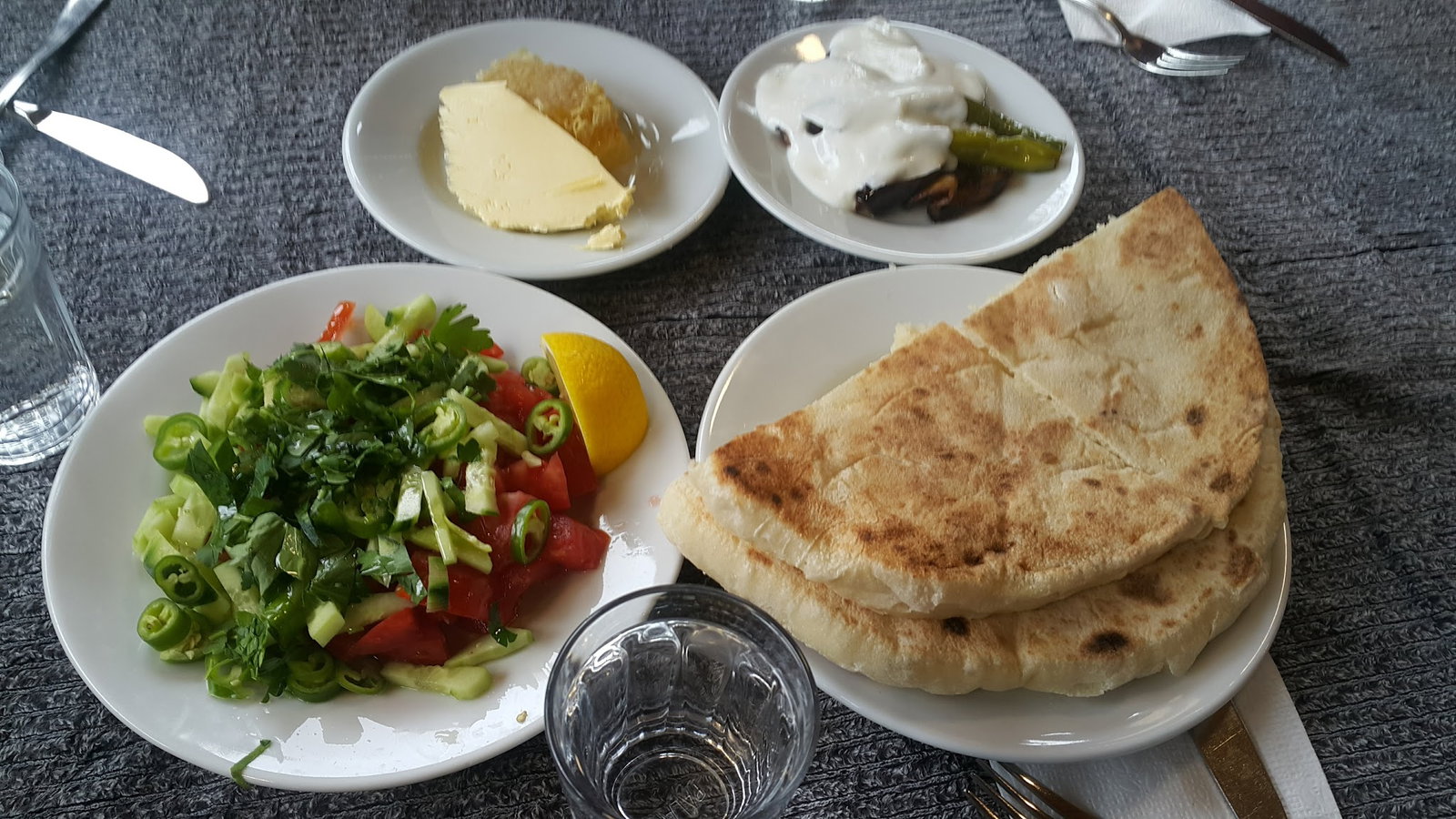 Köfteci̇ Ahmet Kizilcahamam