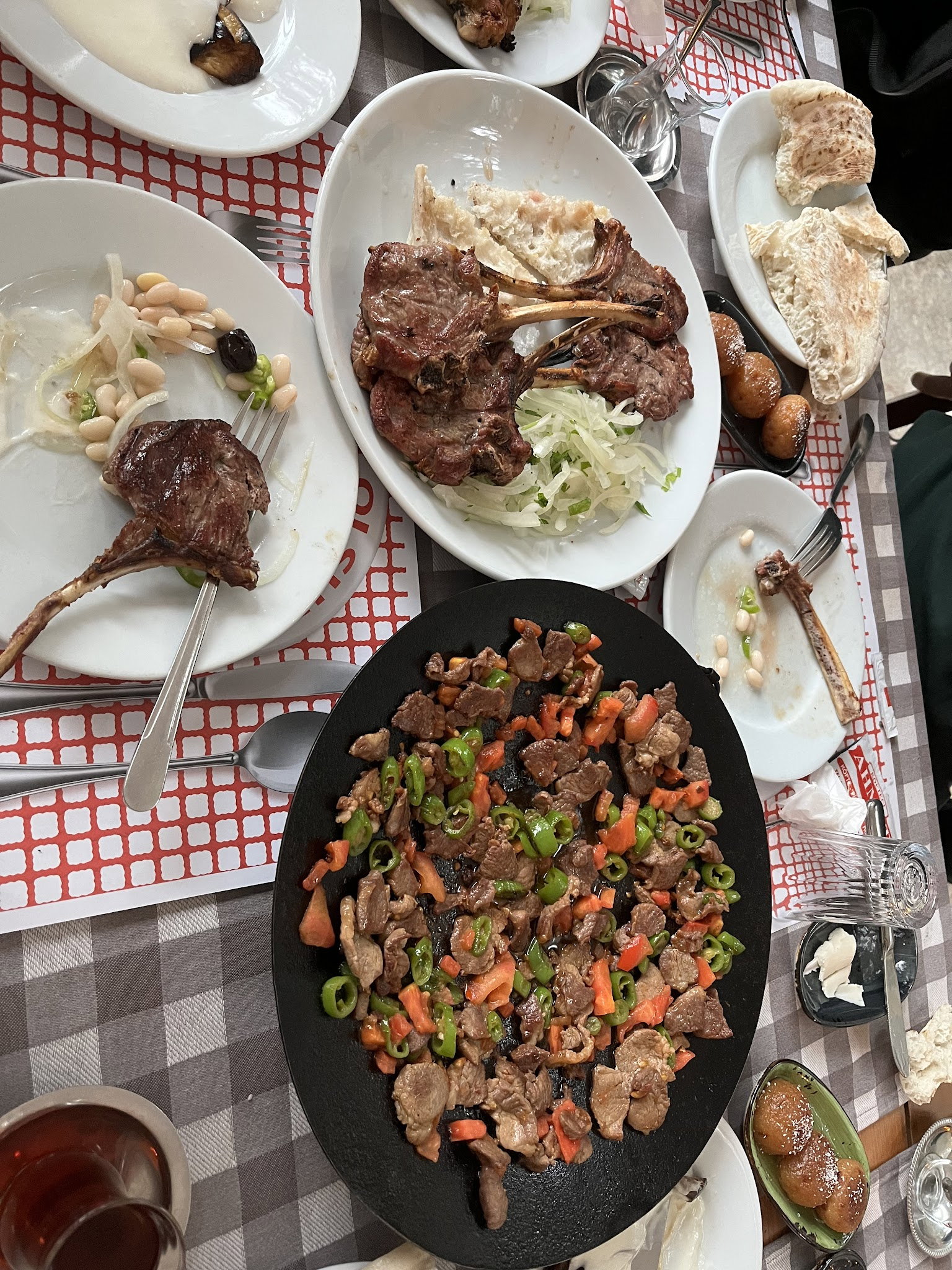 Köfteci̇ Ahmet Kizilcahamam