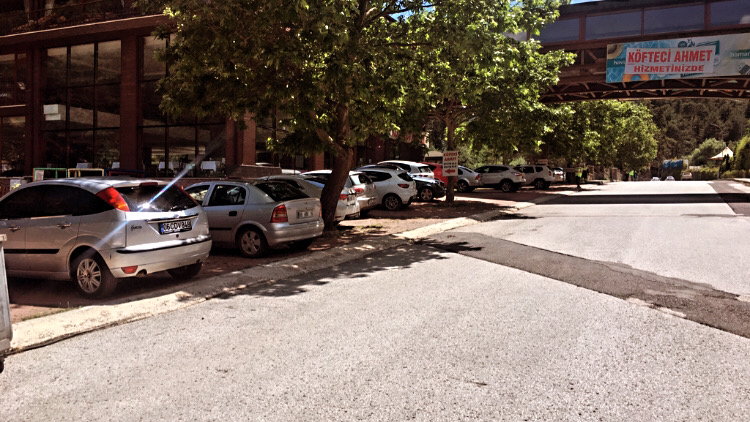 Köfteci̇ Ahmet Kizilcahamam