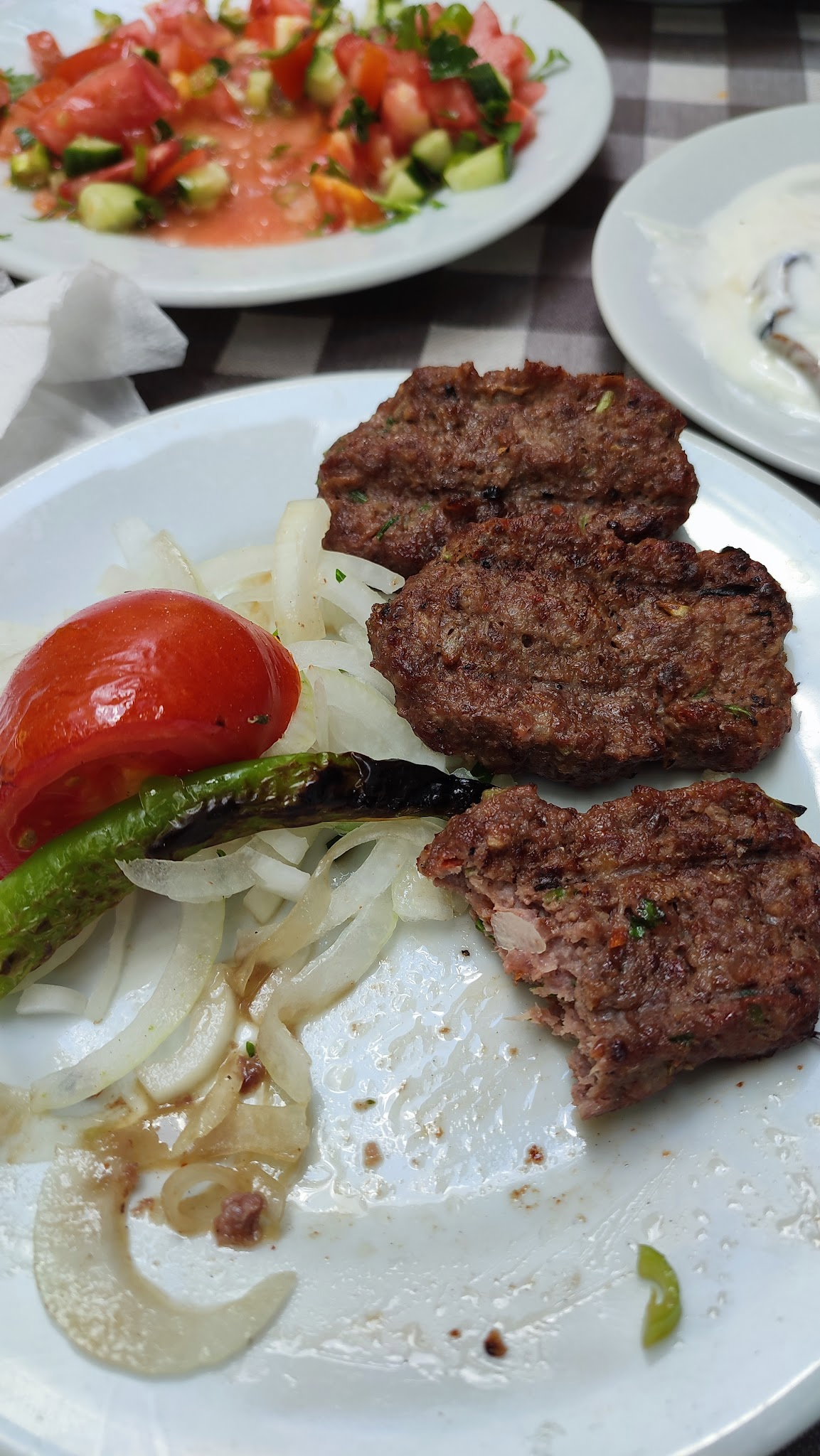 Köfteci̇ Ahmet Kizilcahamam