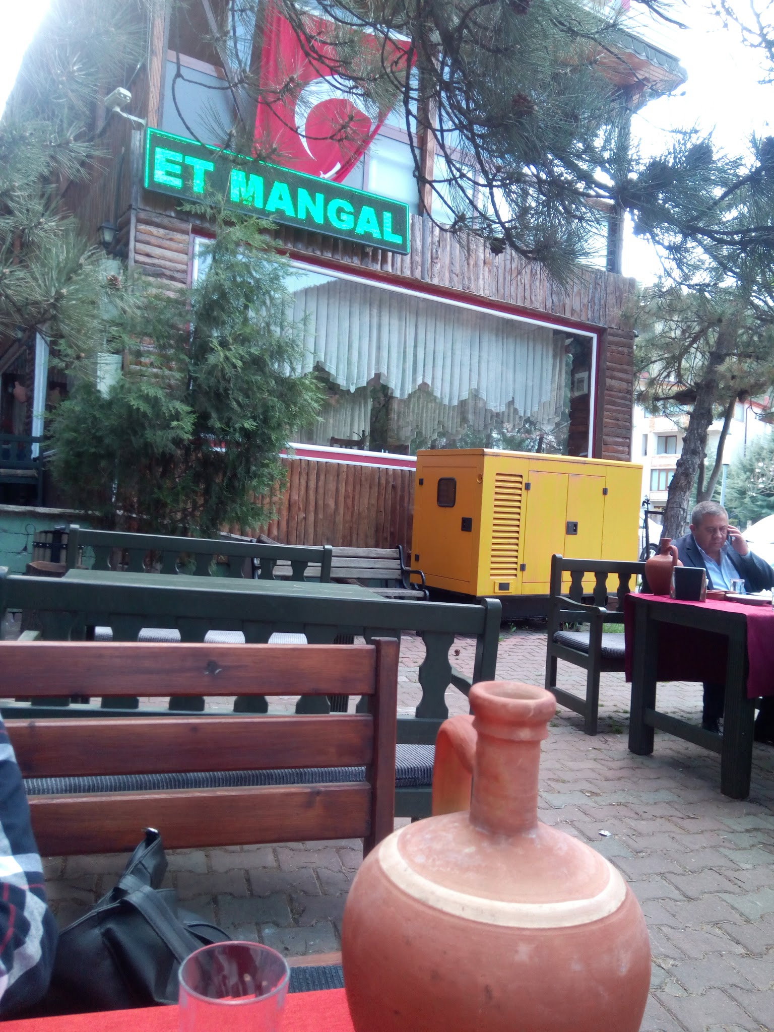 Köfteci̇ Ahmet Kizilcahamam