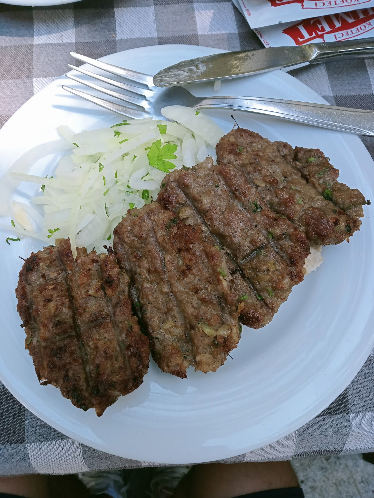 Köfteci̇ Ahmet Kizilcahamam