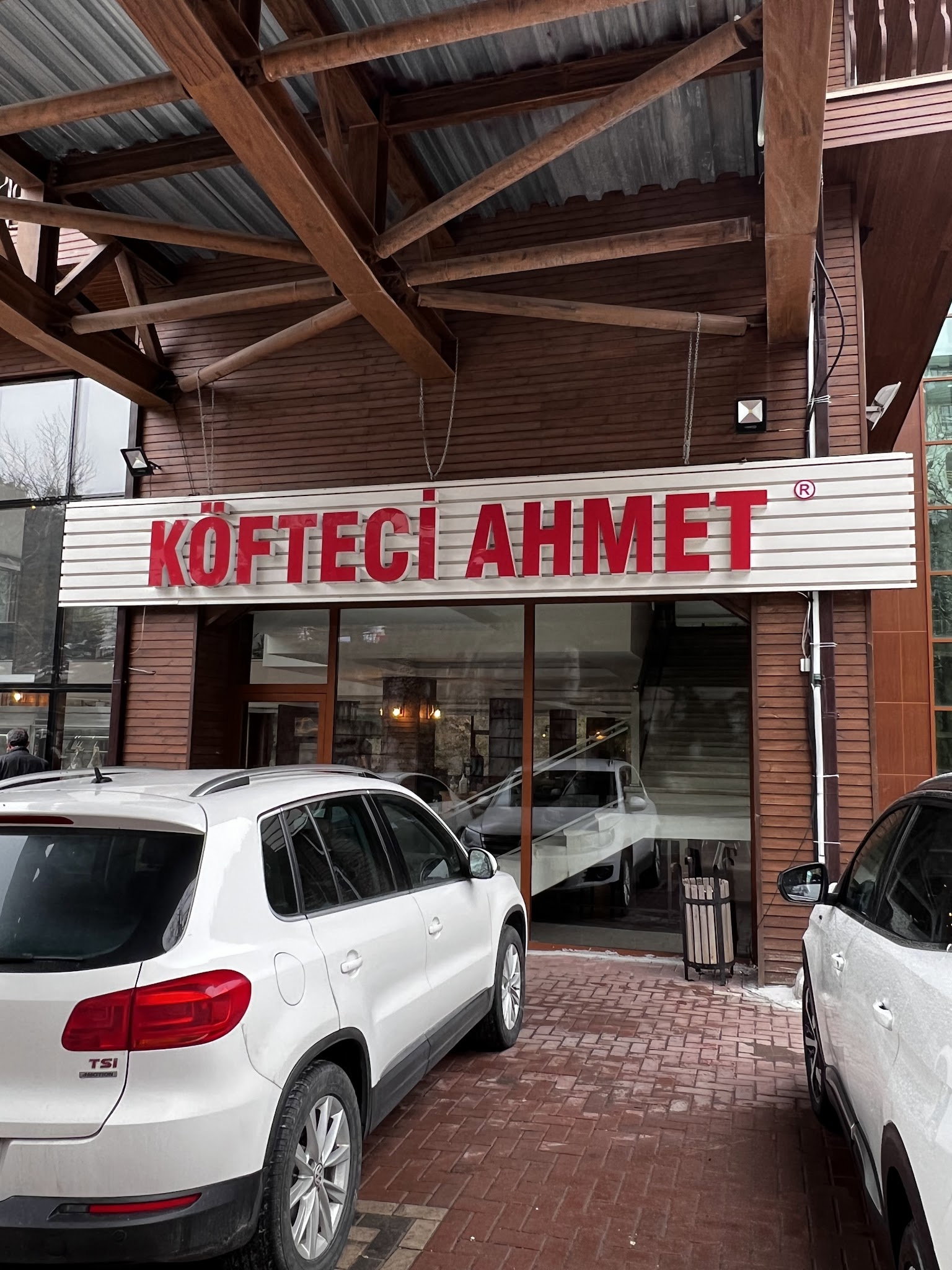 Köfteci̇ Ahmet Kizilcahamam