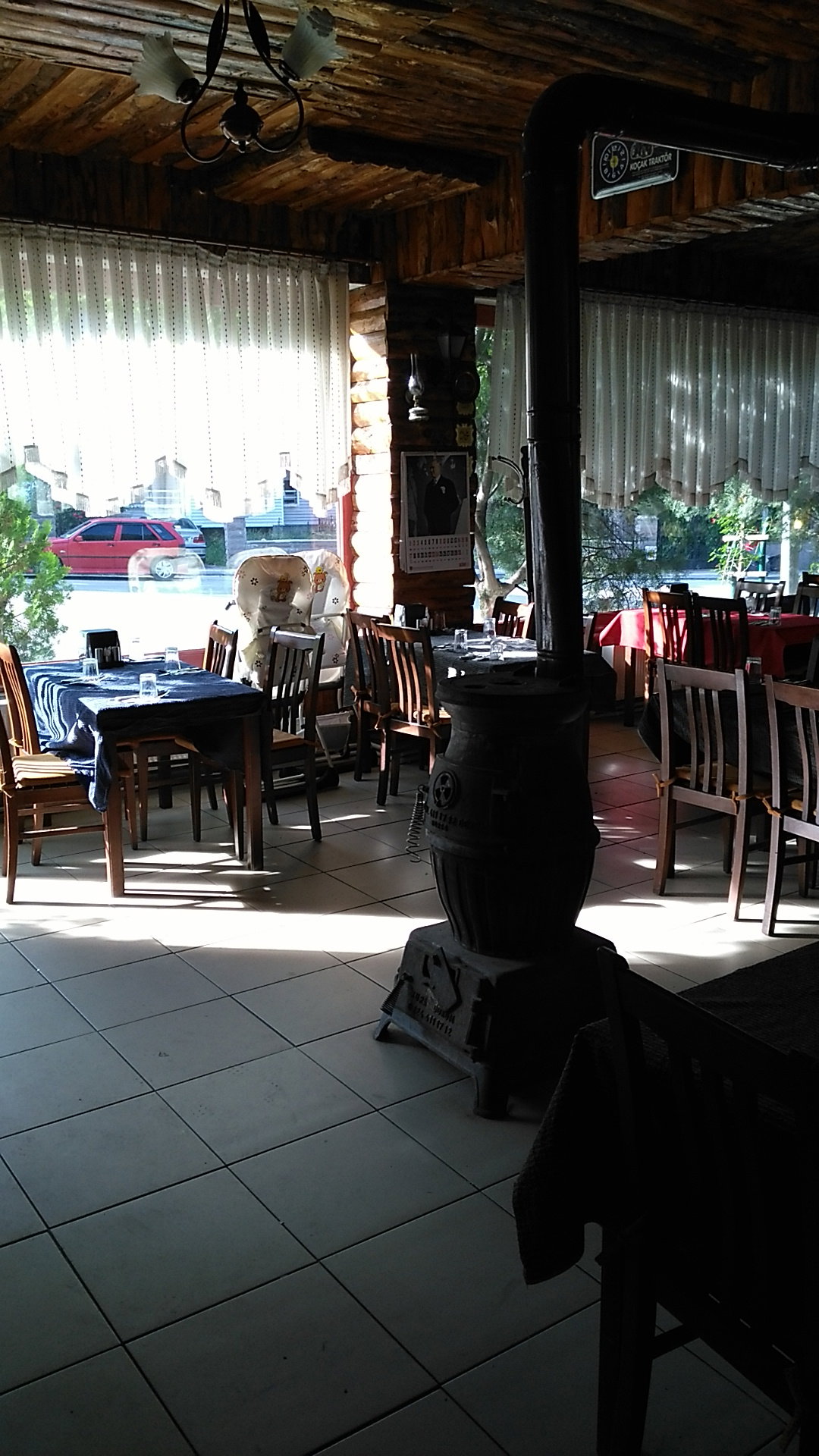 Köfteci̇ Ahmet Kizilcahamam