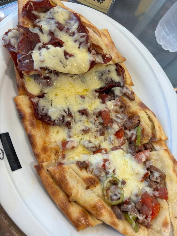 Niyazi Kesim Restoran Bafra Pidesi