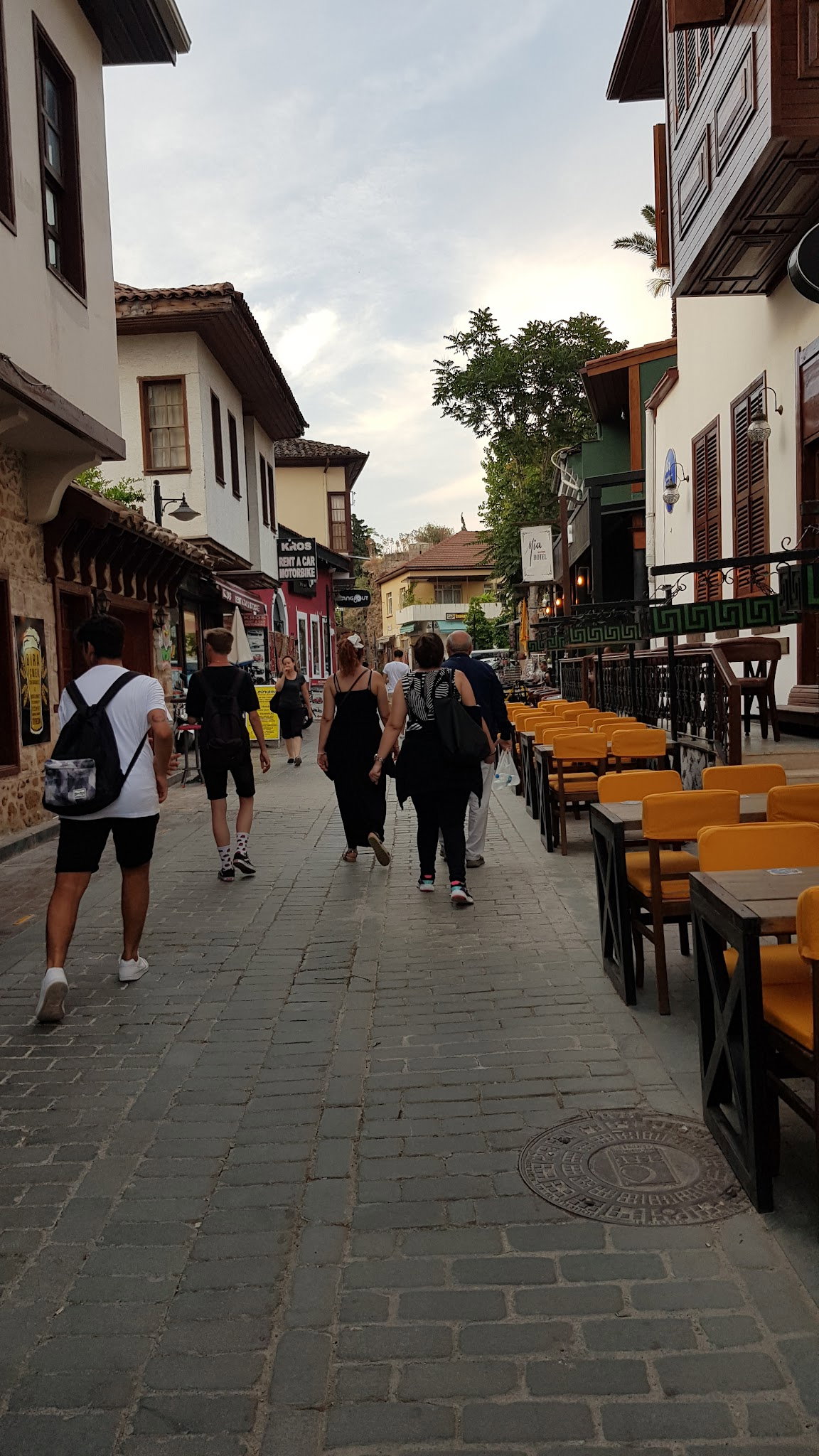 Antique Cafe Restaurant