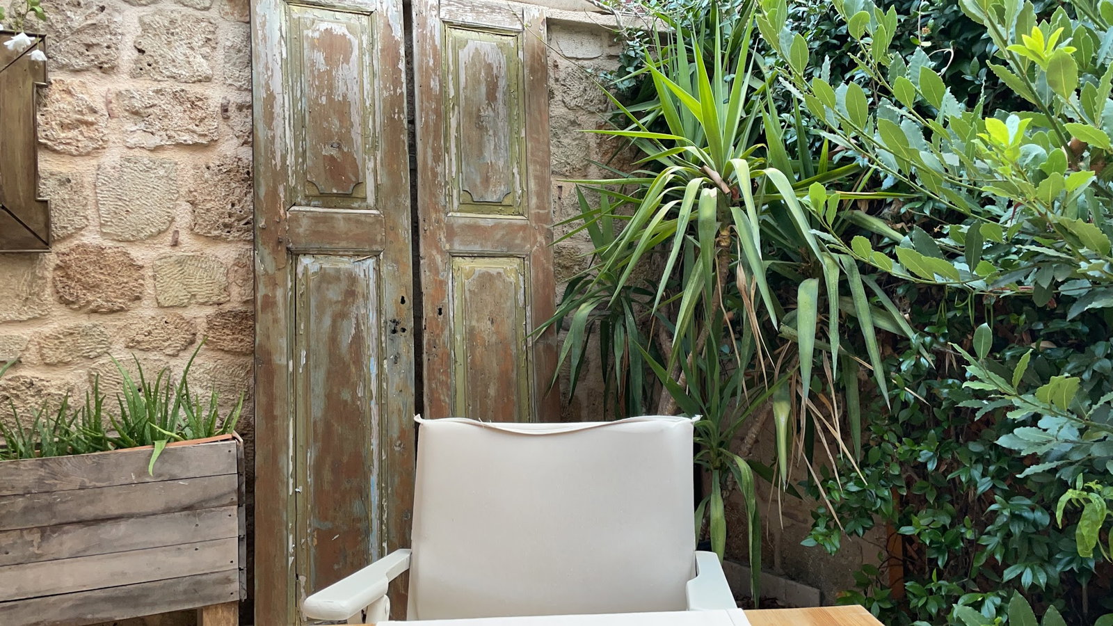 Antique Cafe Restaurant