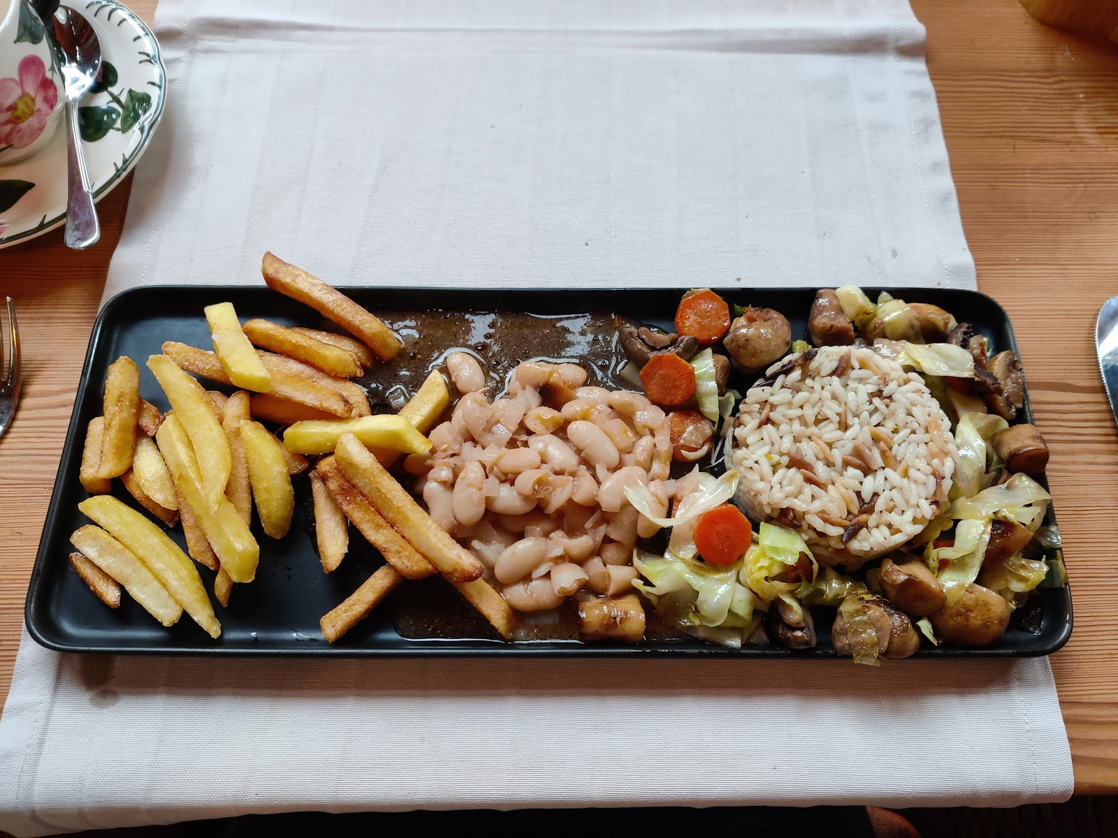 Antique Cafe Restaurant