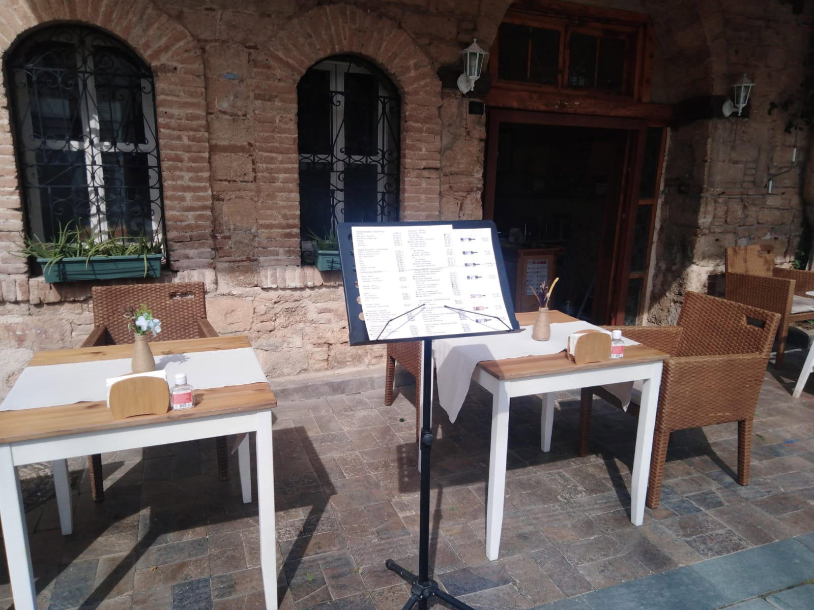 Antique Cafe Restaurant