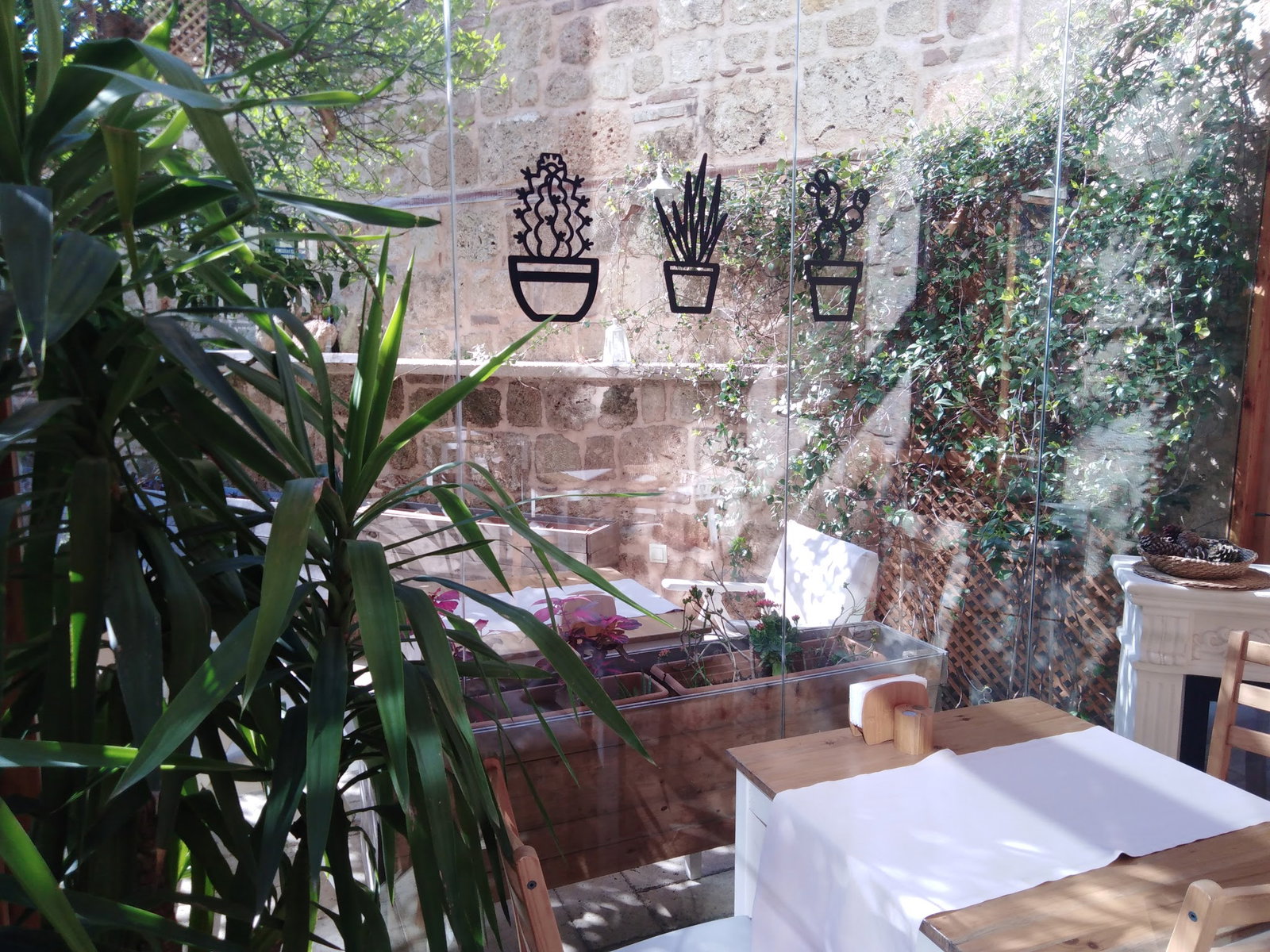 Antique Cafe Restaurant