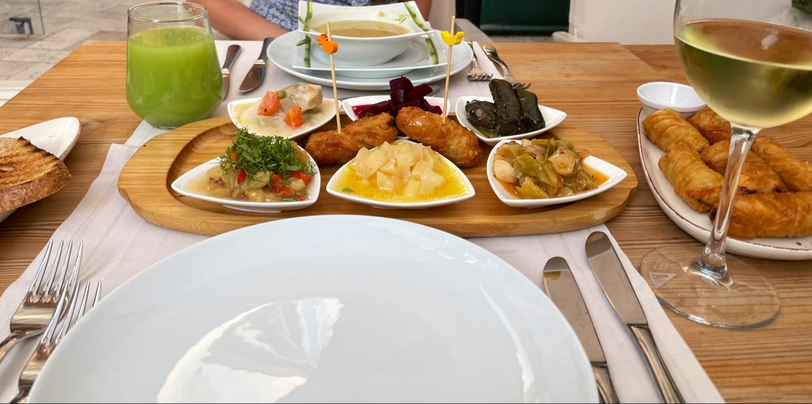 Antique Cafe Restaurant