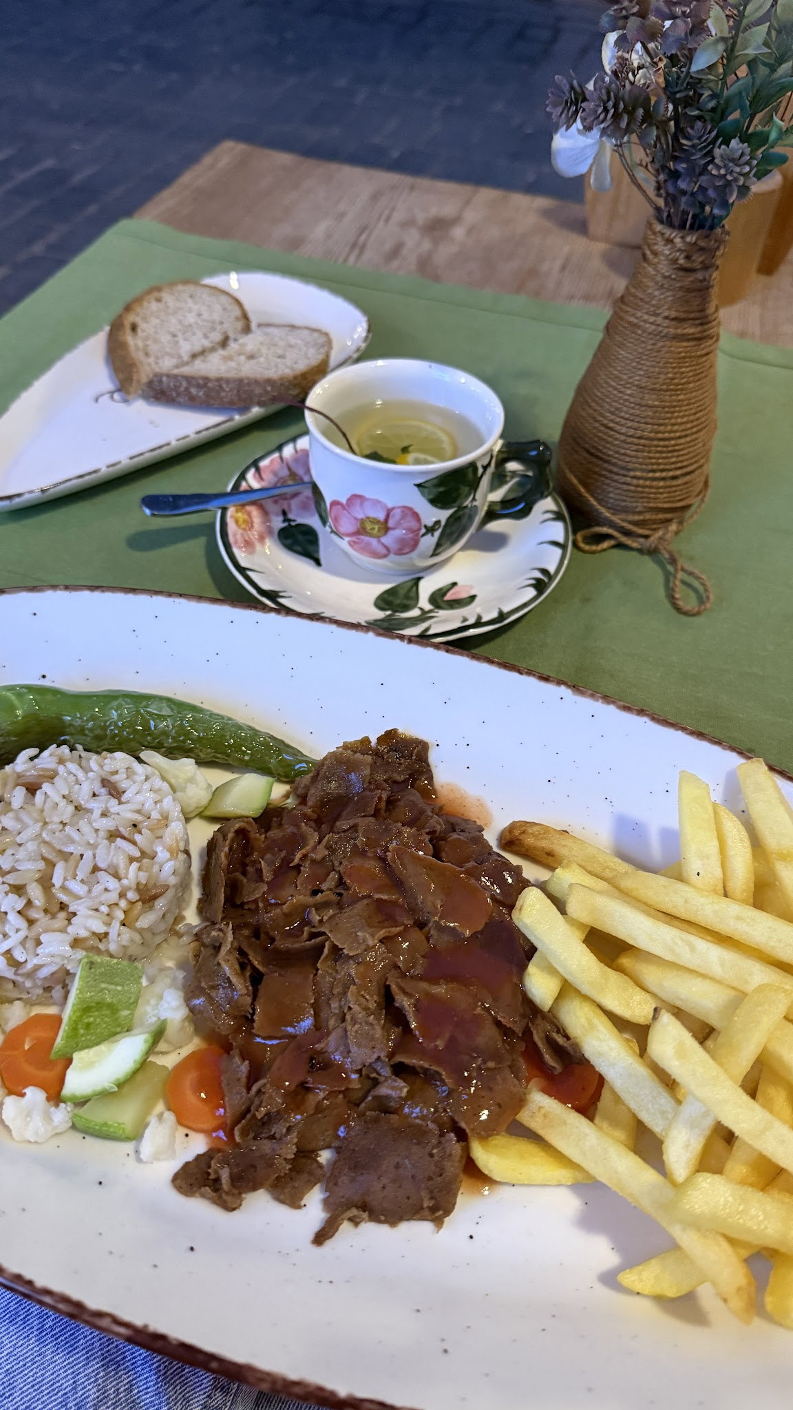 Antique Cafe Restaurant