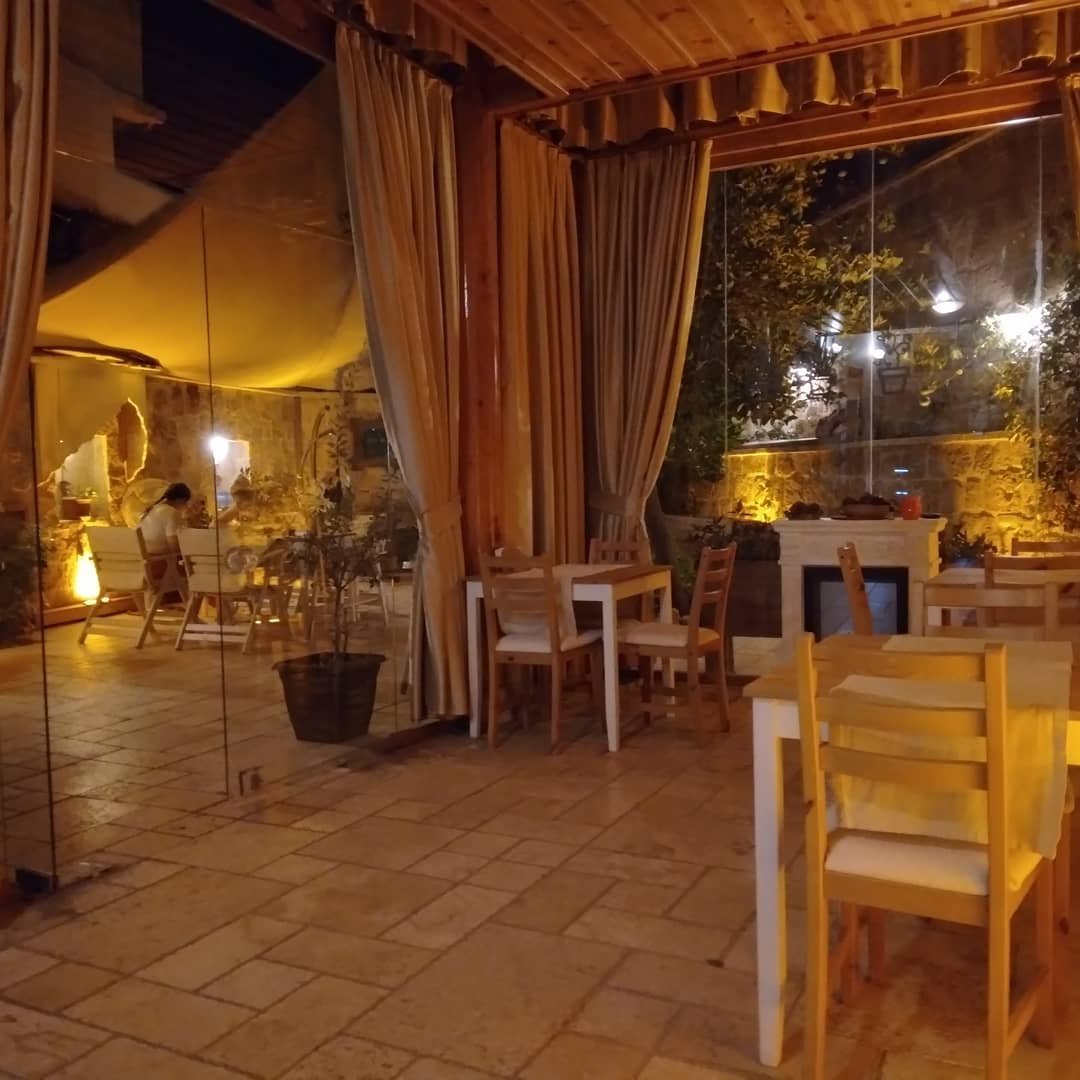 Antique Cafe Restaurant