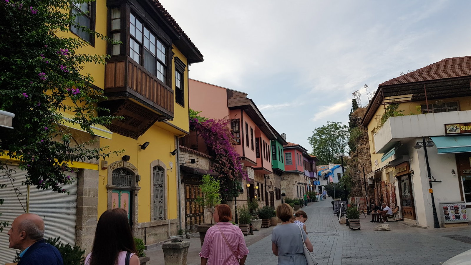 Antique Cafe Restaurant