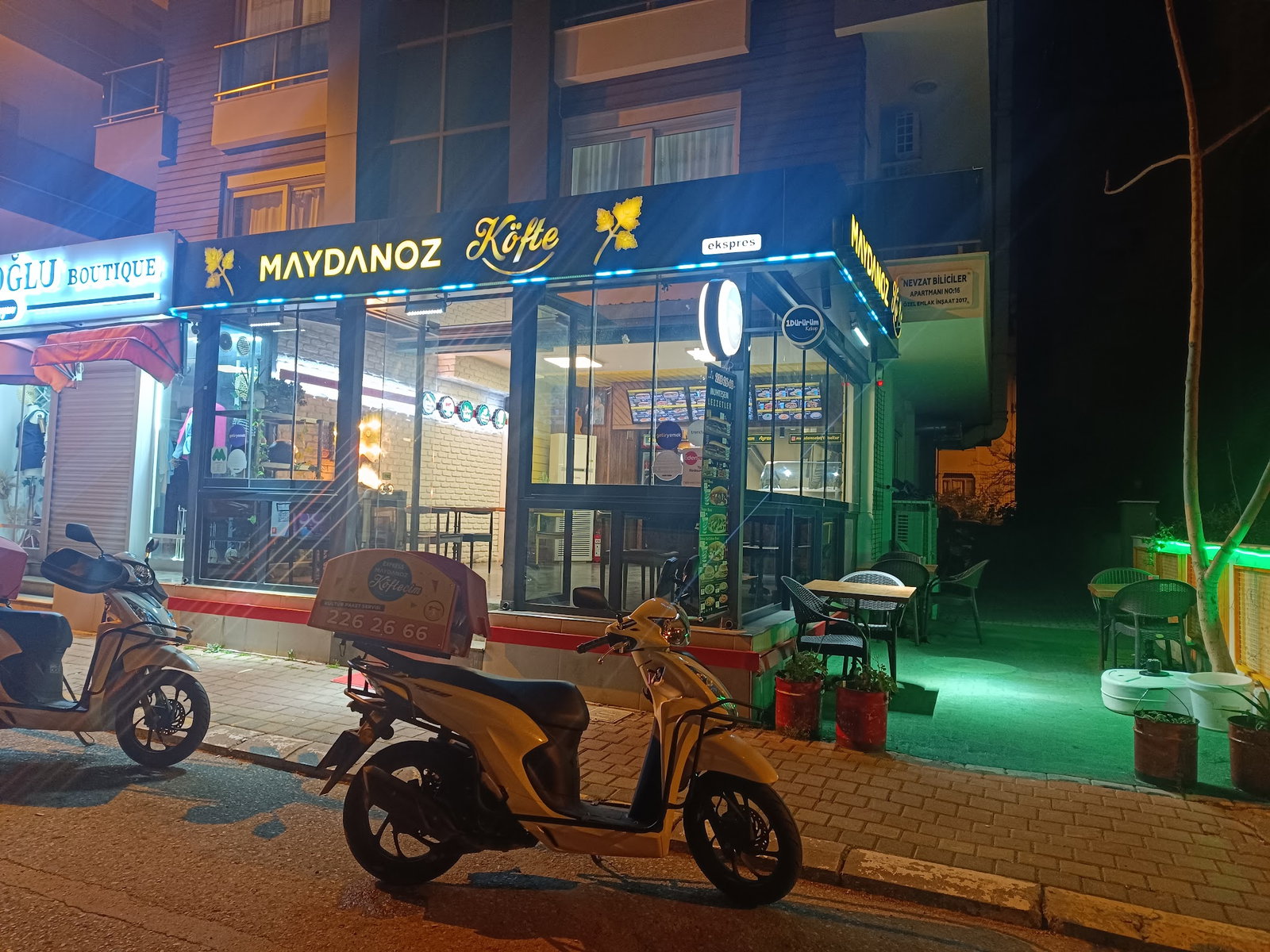 Antique Cafe Restaurant