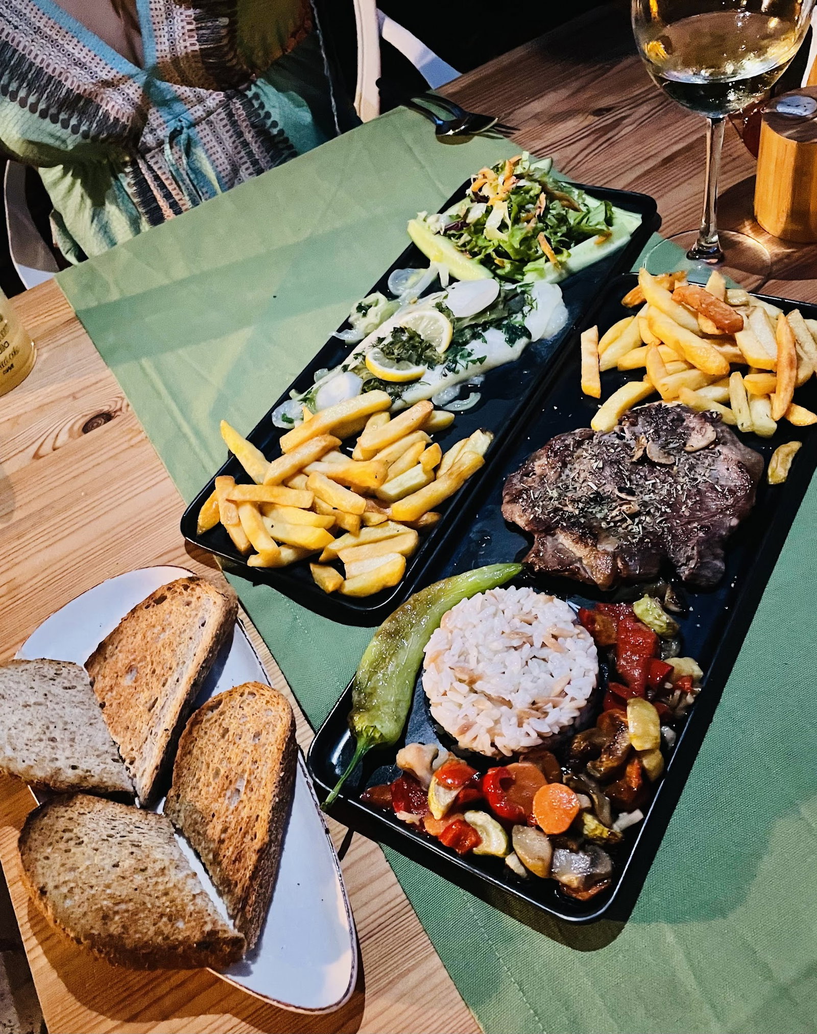 Antique Cafe Restaurant