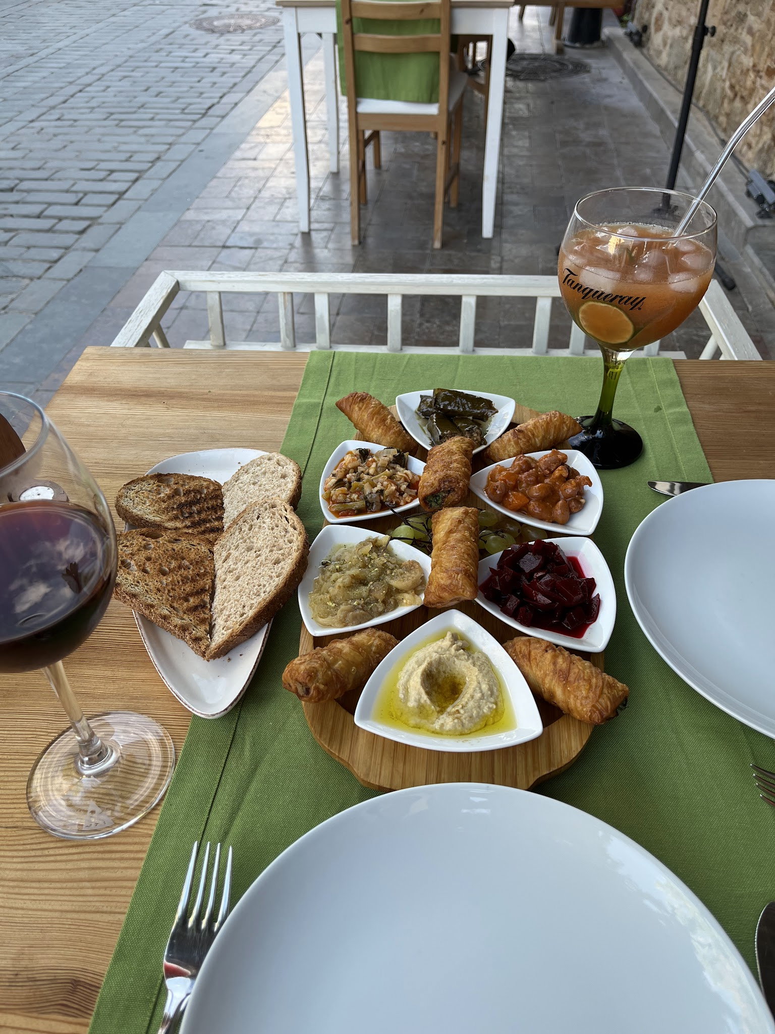 Antique Cafe Restaurant