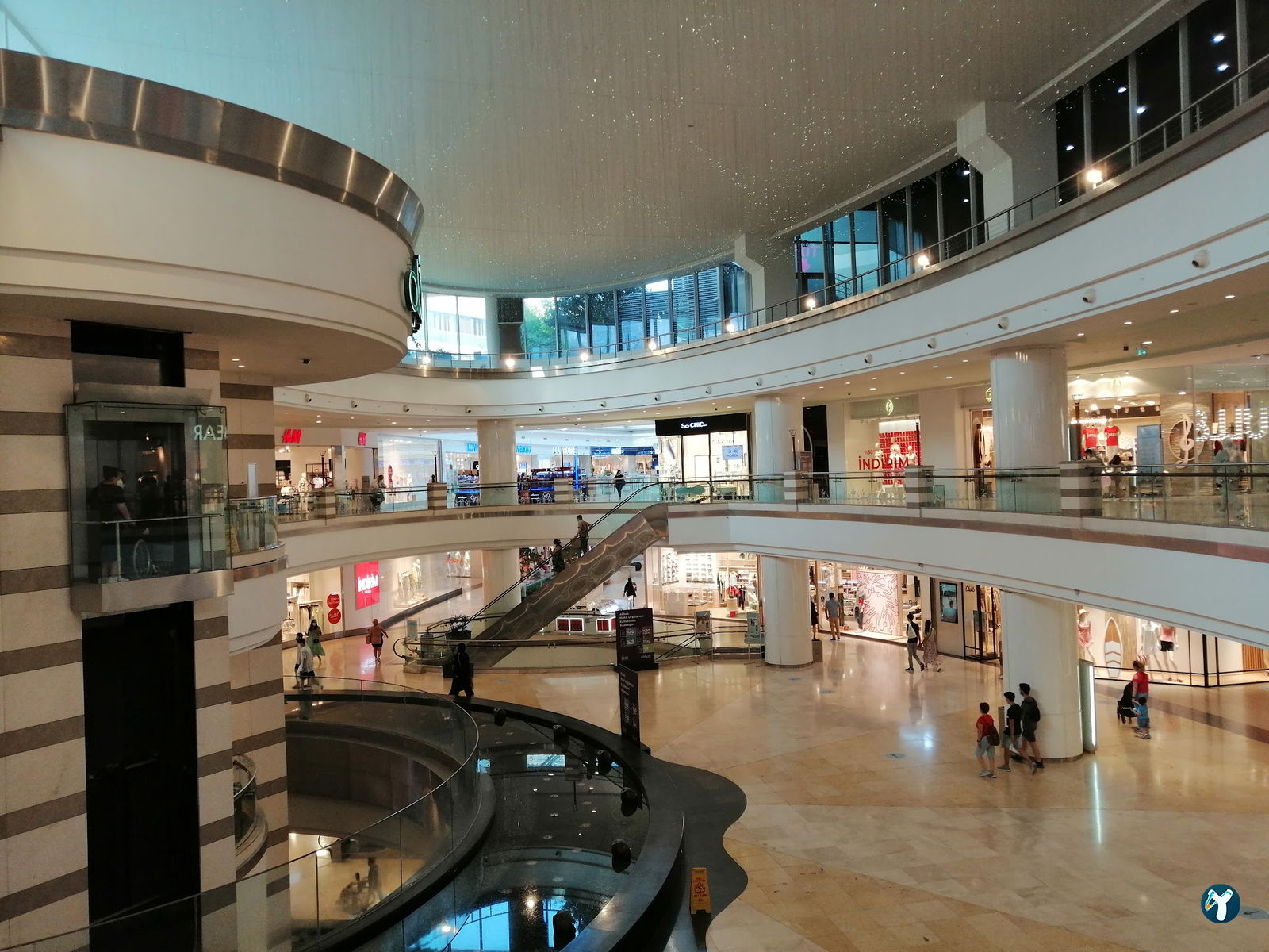 Akbatı