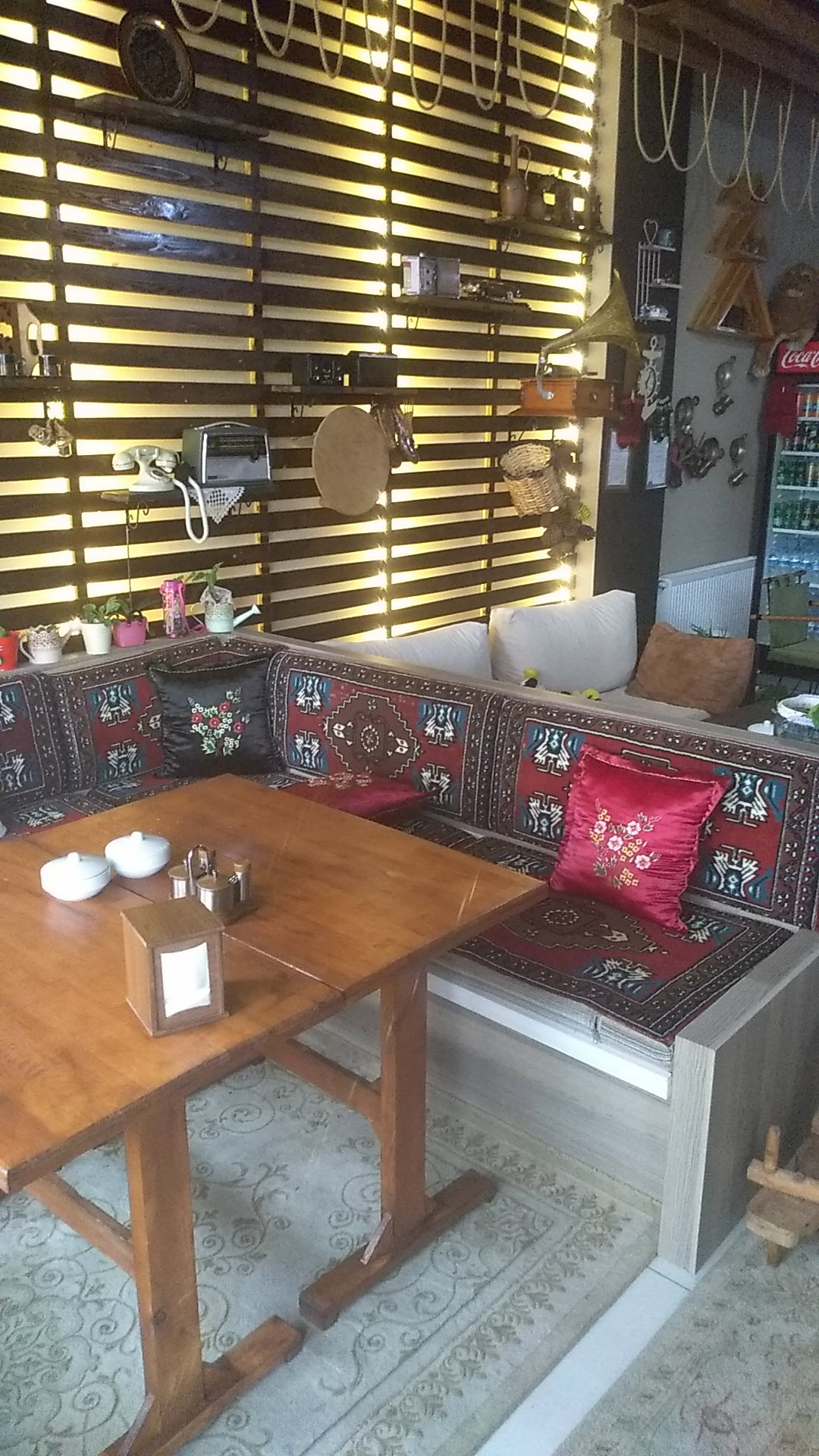 Nostalji Cafe Ev Yemekleri