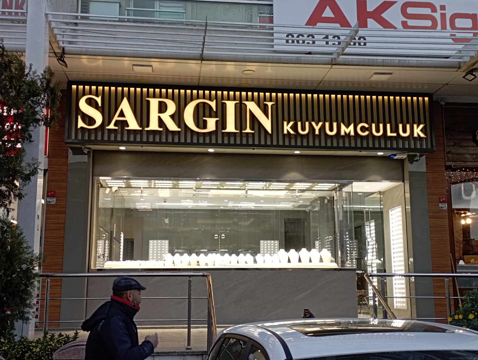 Tatlıses Çiğ Köfte