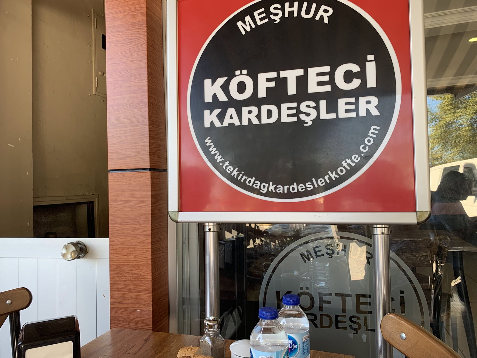 Meşhur Köfteci Kardeşler