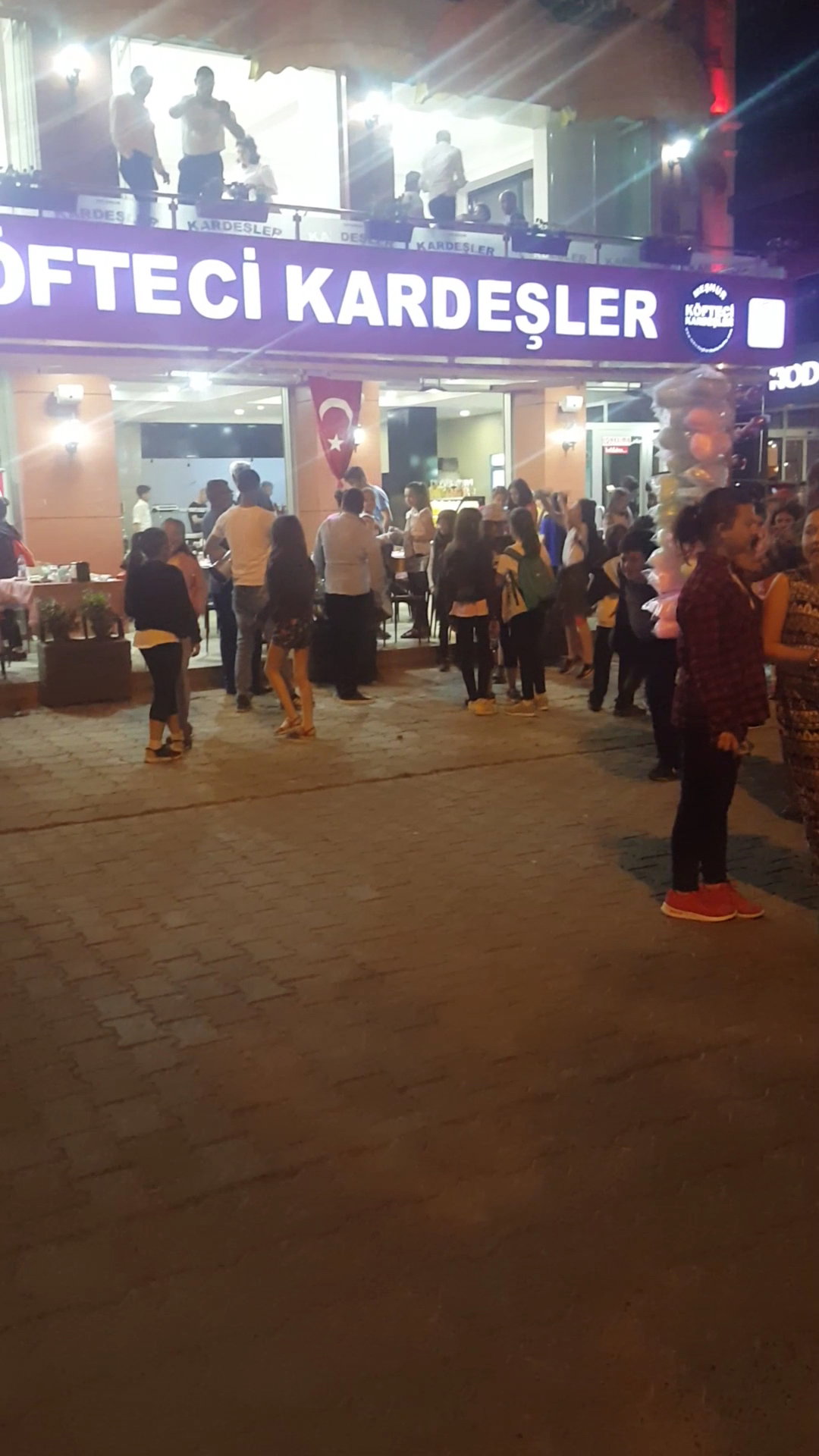 Meşhur Köfteci Kardeşler